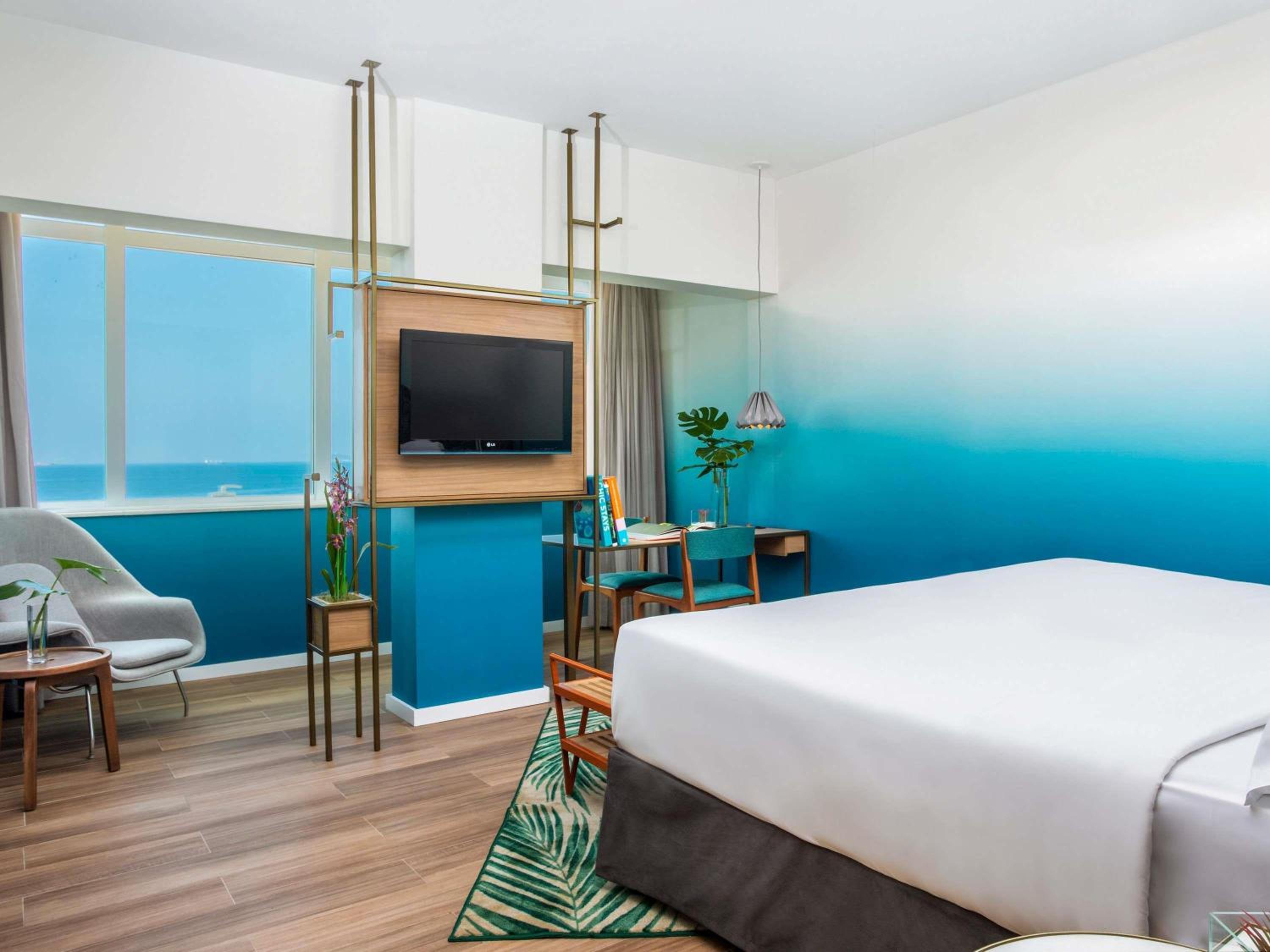 Deluxe Room with Sea View