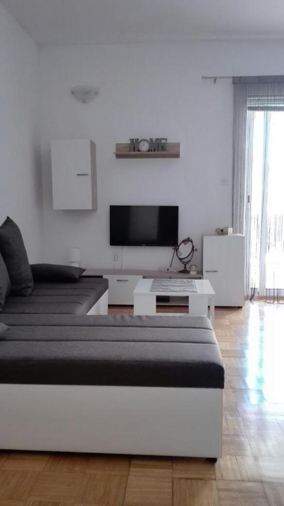 Three-Bedroom Apartment - Photo 1