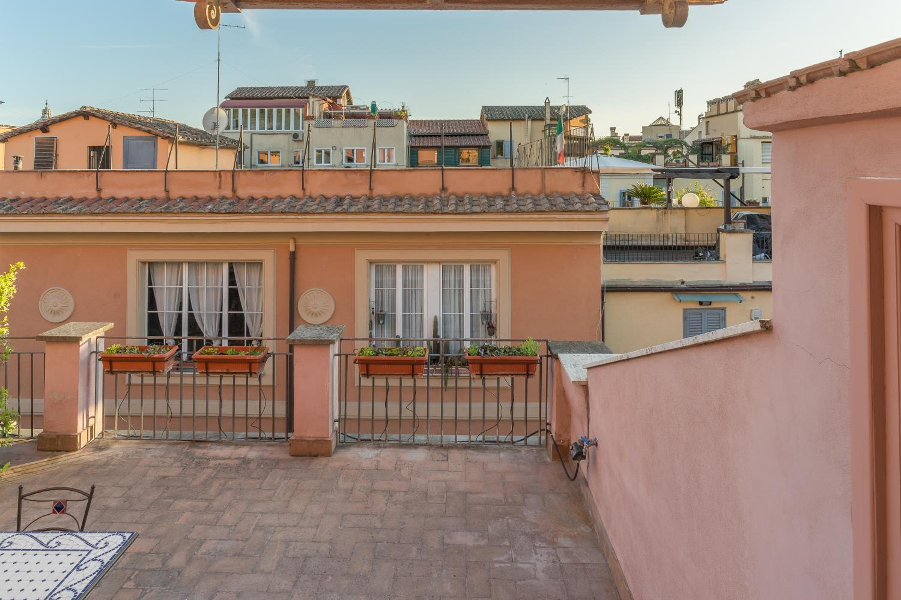 Studio with Terrace - Separate Building photo 3