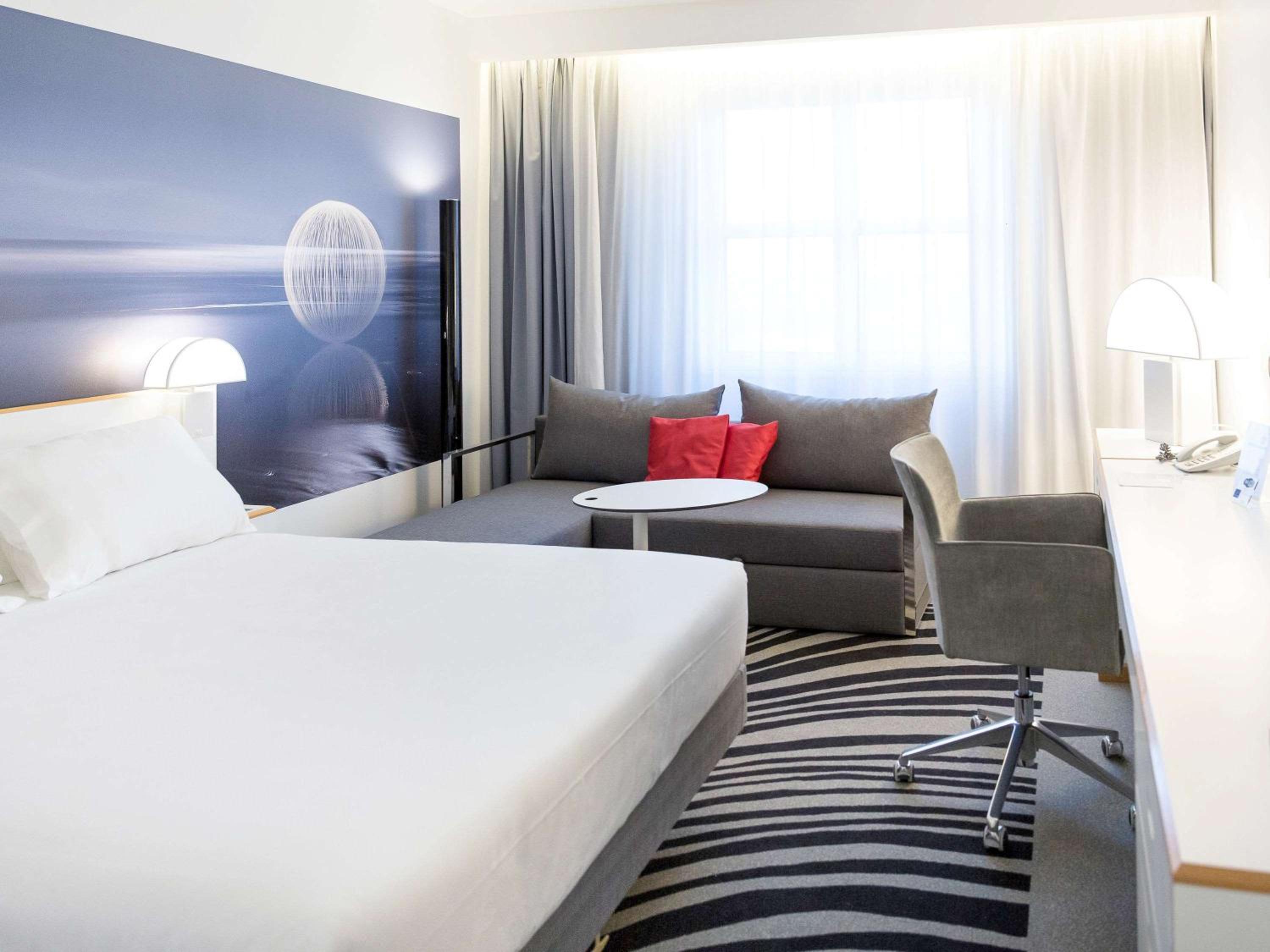 Superior Double Room with Sofa Bed - Photo 8