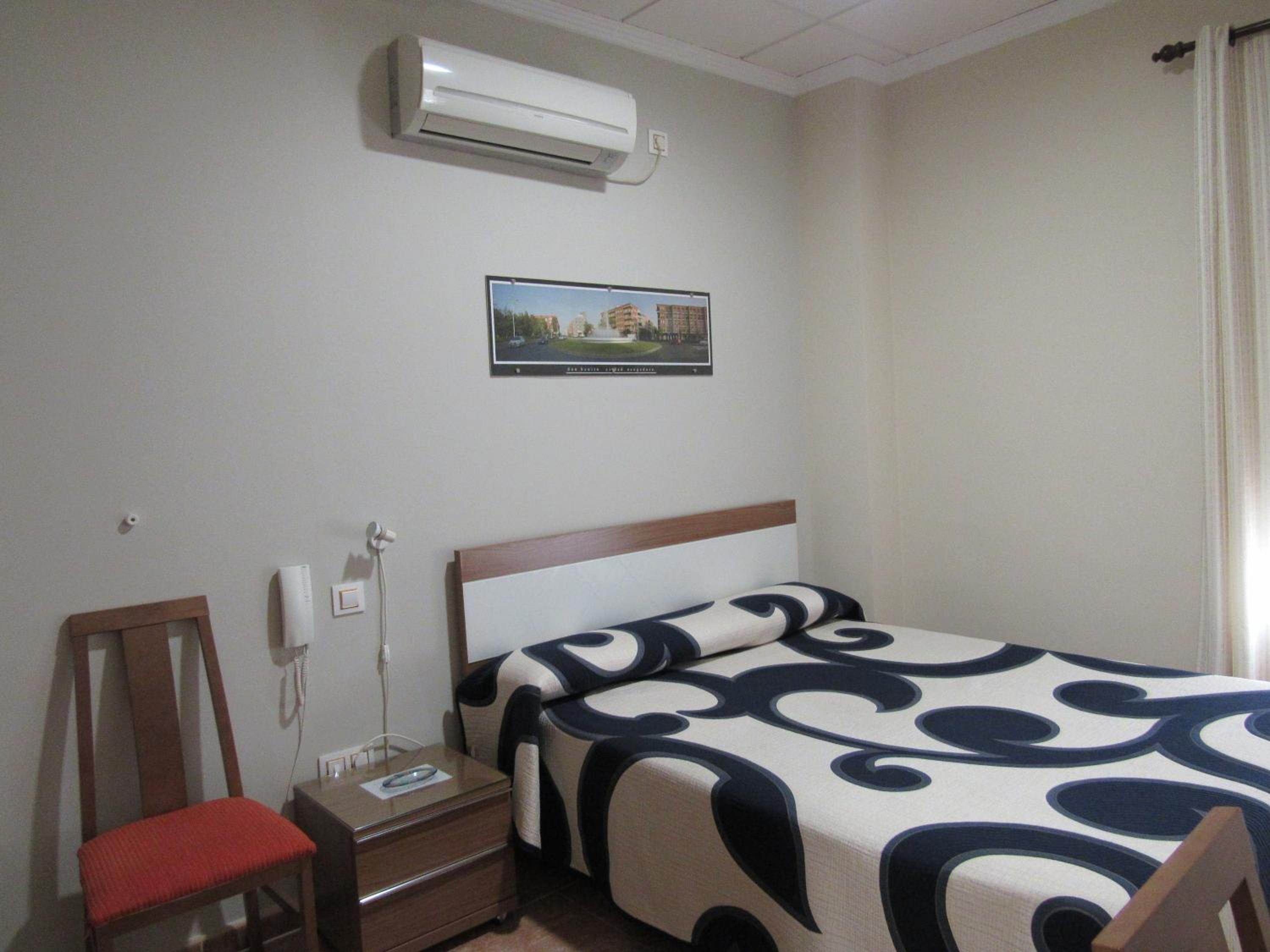 Queen Room photo 3