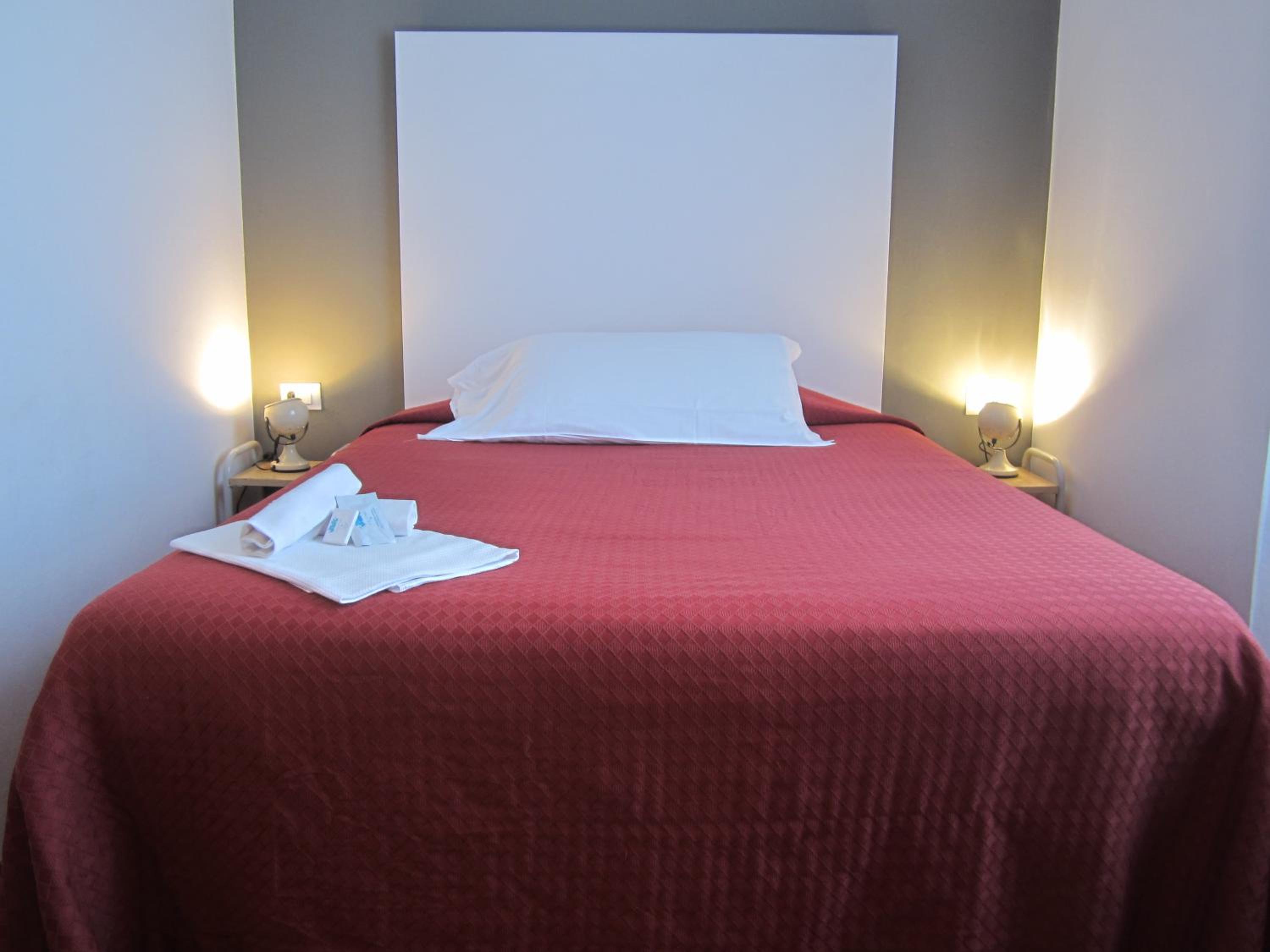 Standard Single Room photo 2