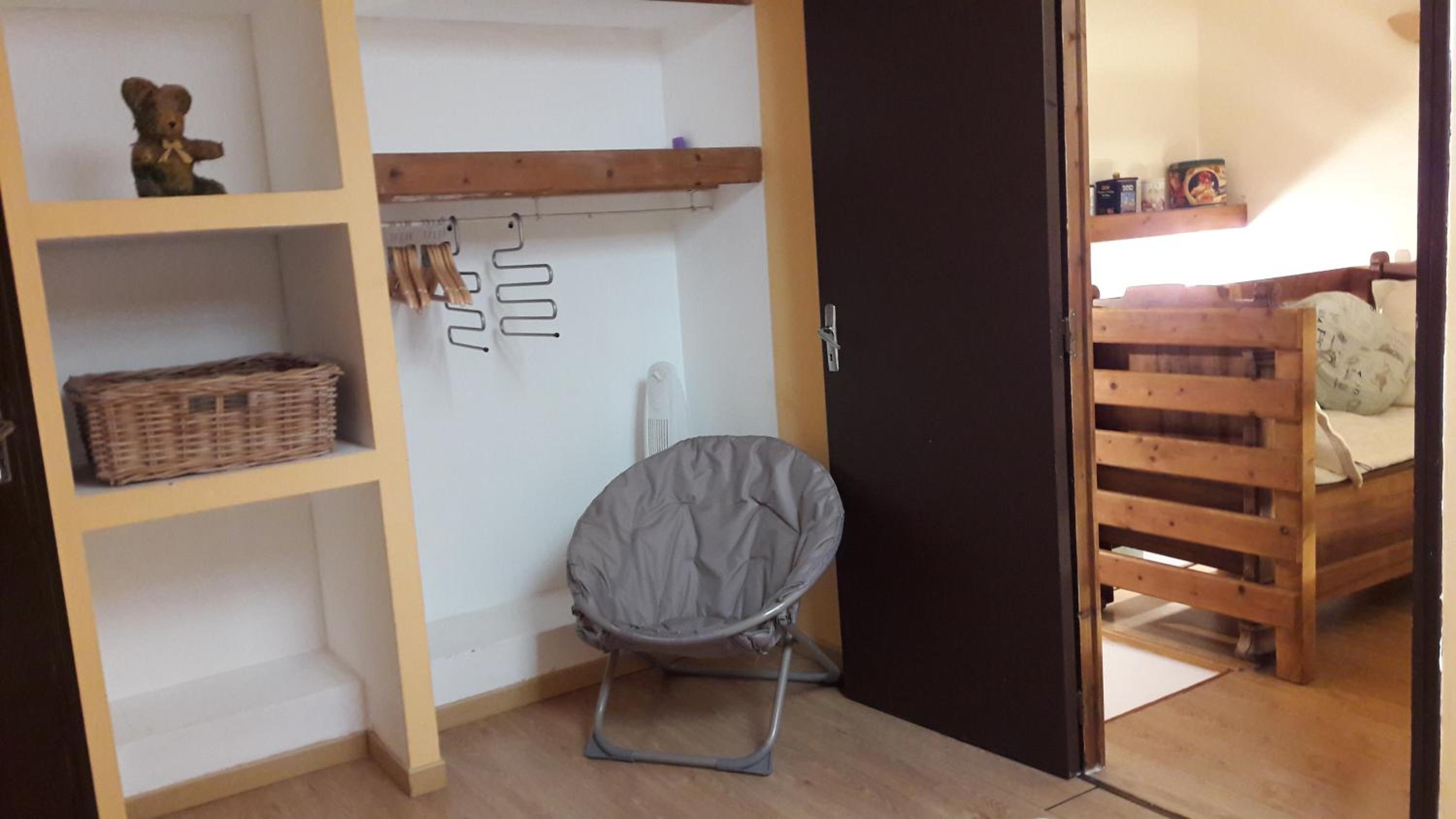 Two-Bedroom House - Photo 19
