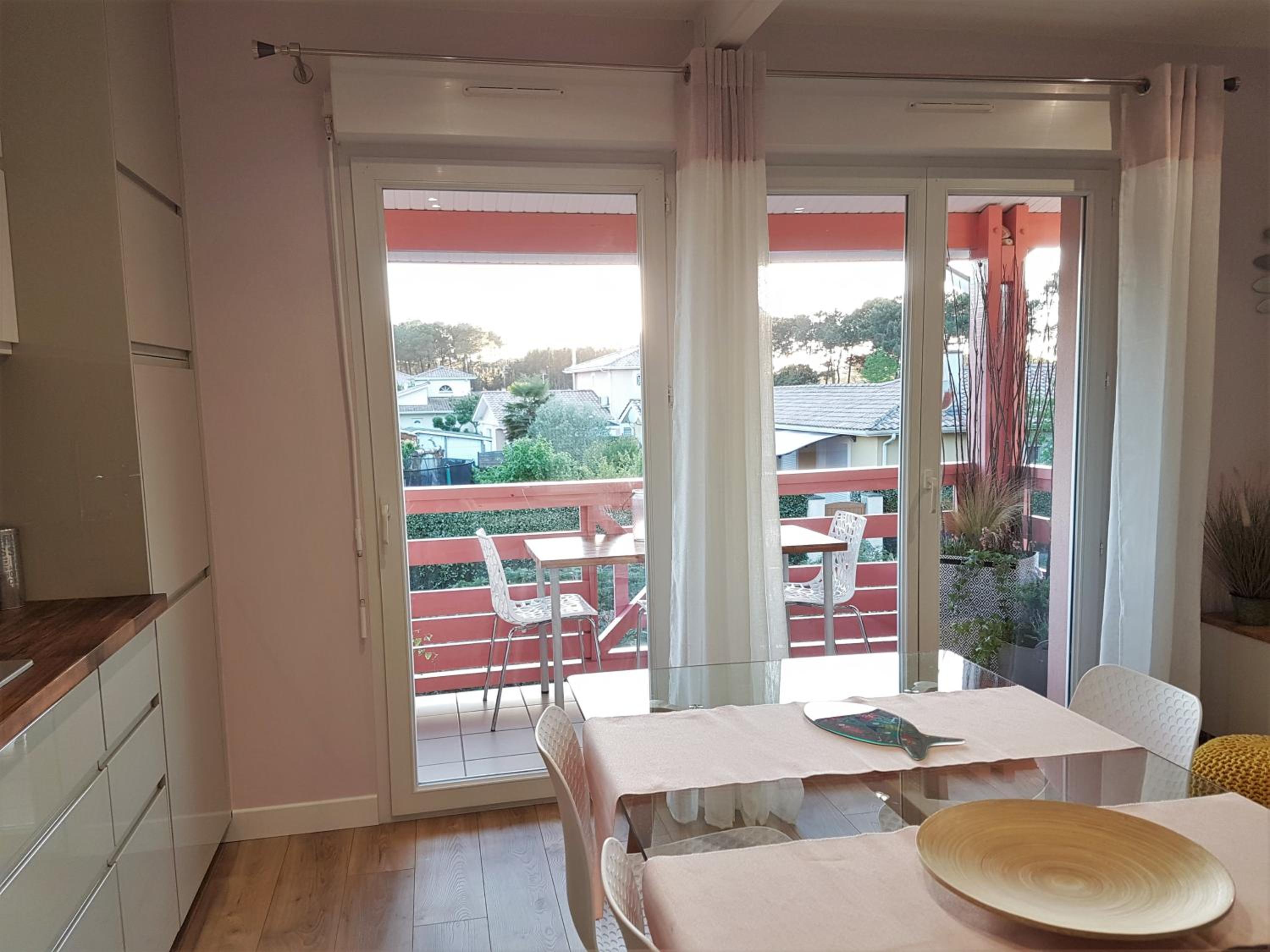 Apartment with Balcony photo 2