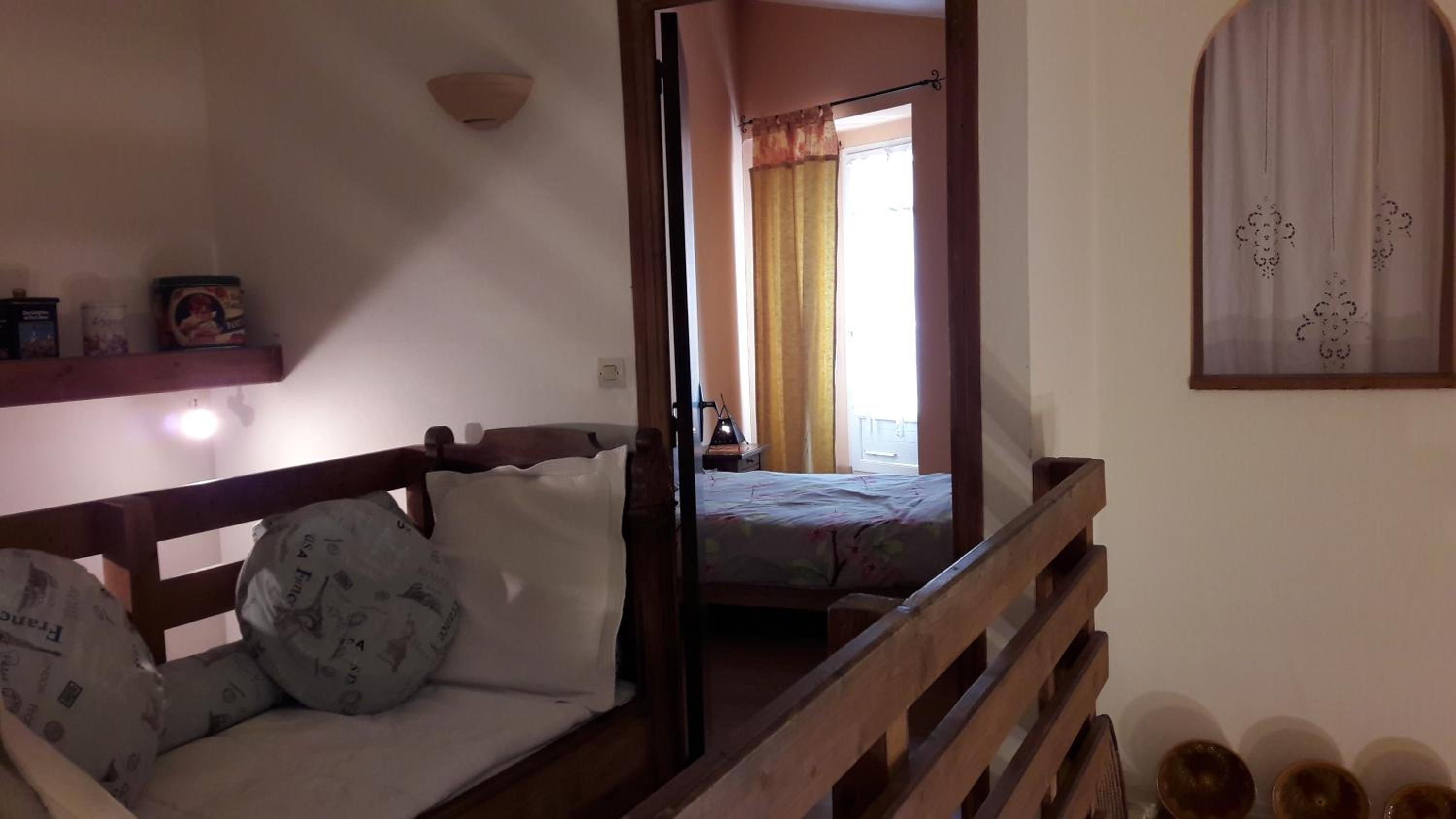 Two-Bedroom House - Photo 20