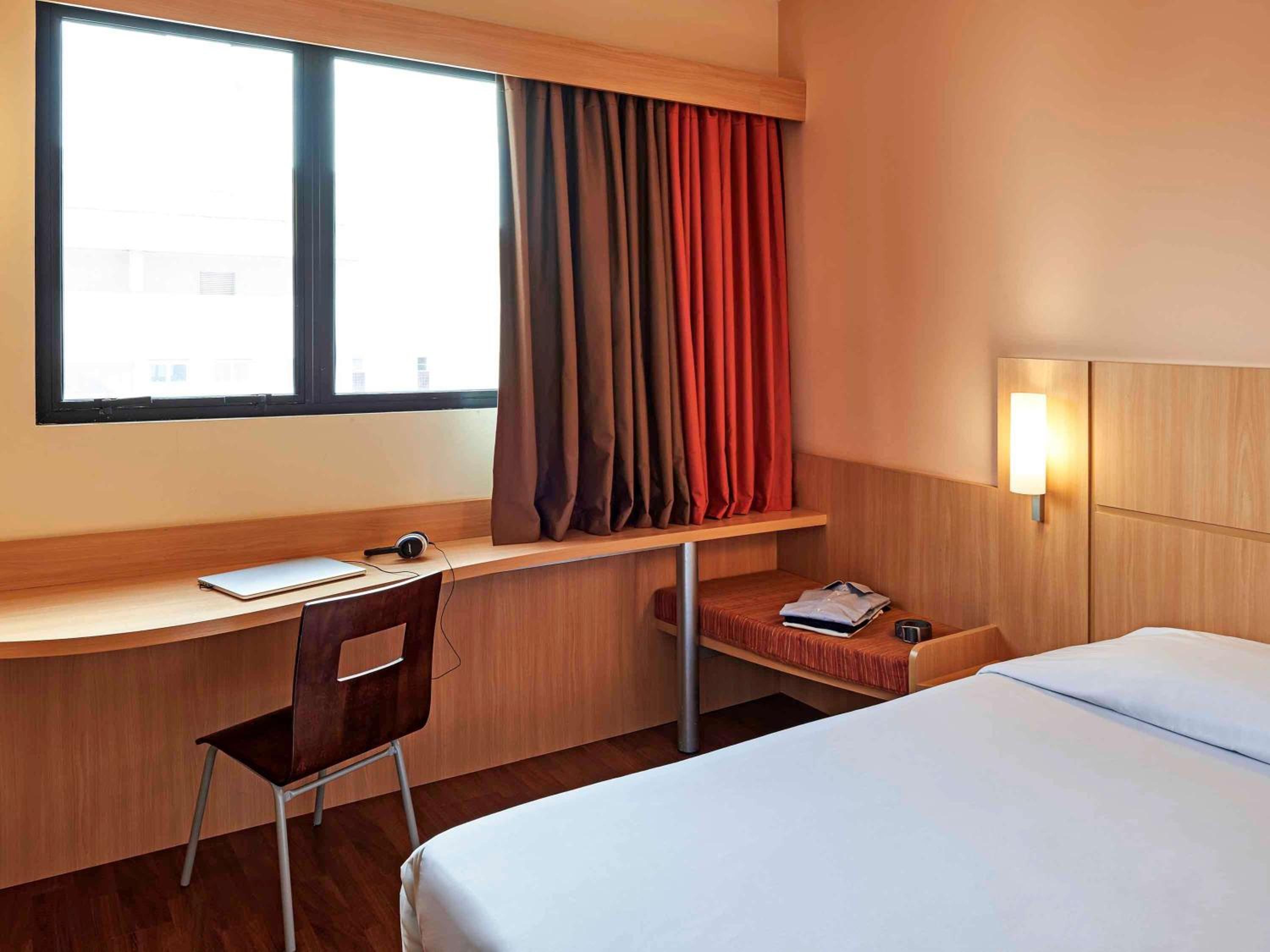 Standard Room with One Double Beds and One Extra Bed for Children  - Photo 3