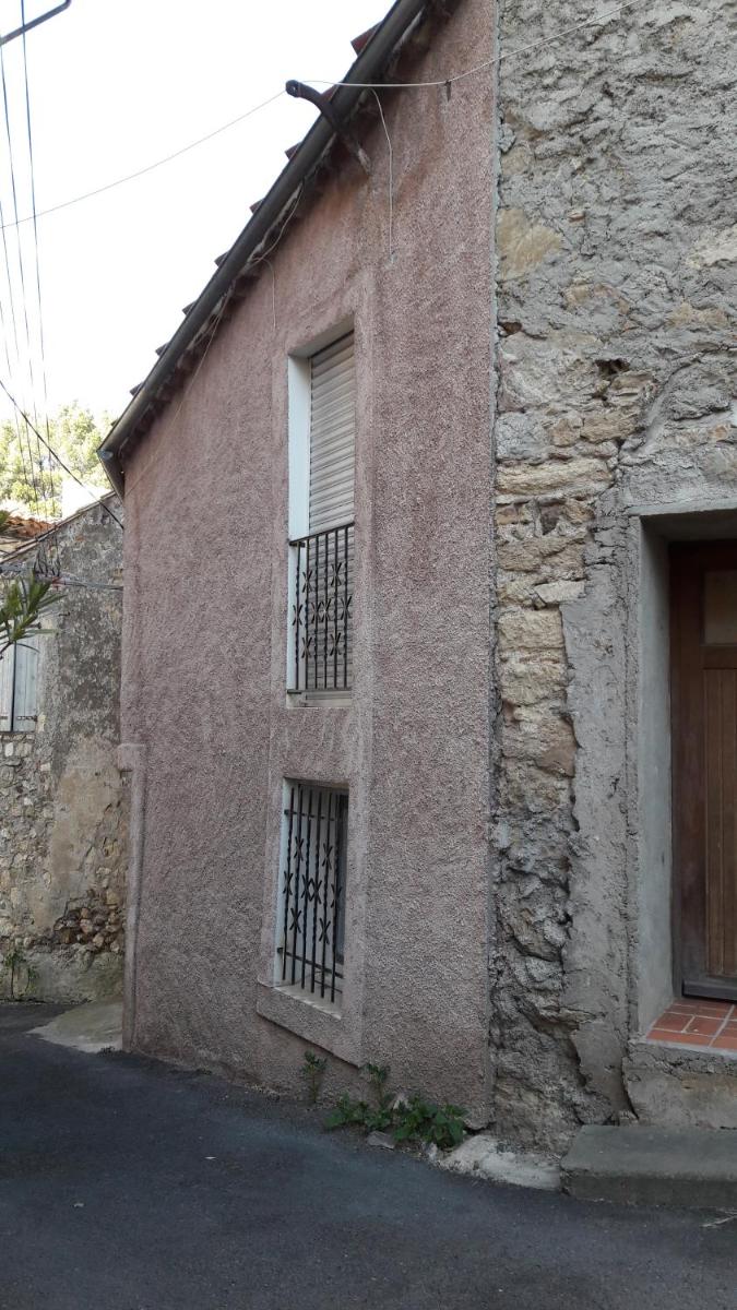 Two-Bedroom House - Photo 29