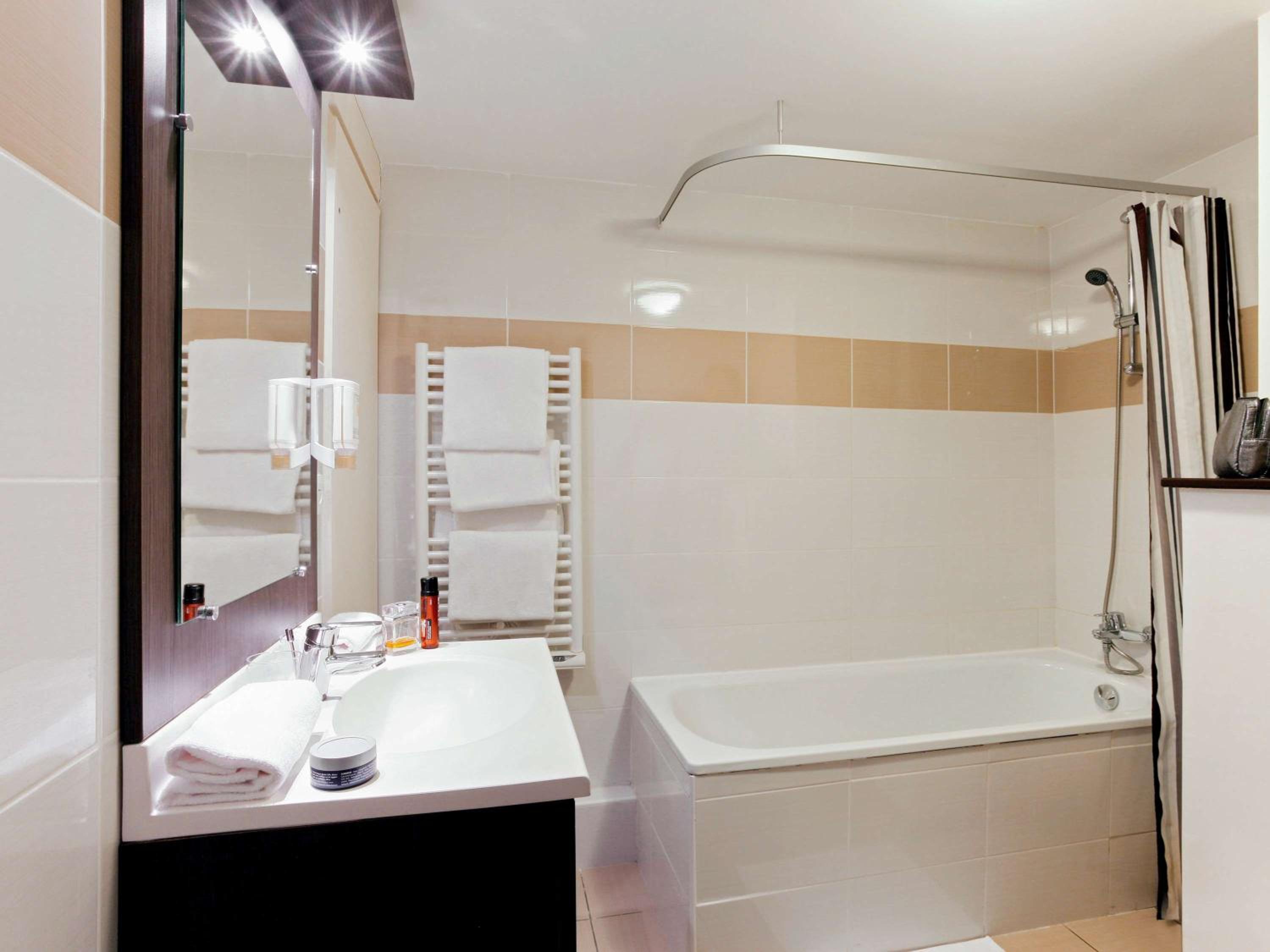 One-Bedroom Apartment (5 Adults) - Photo 3