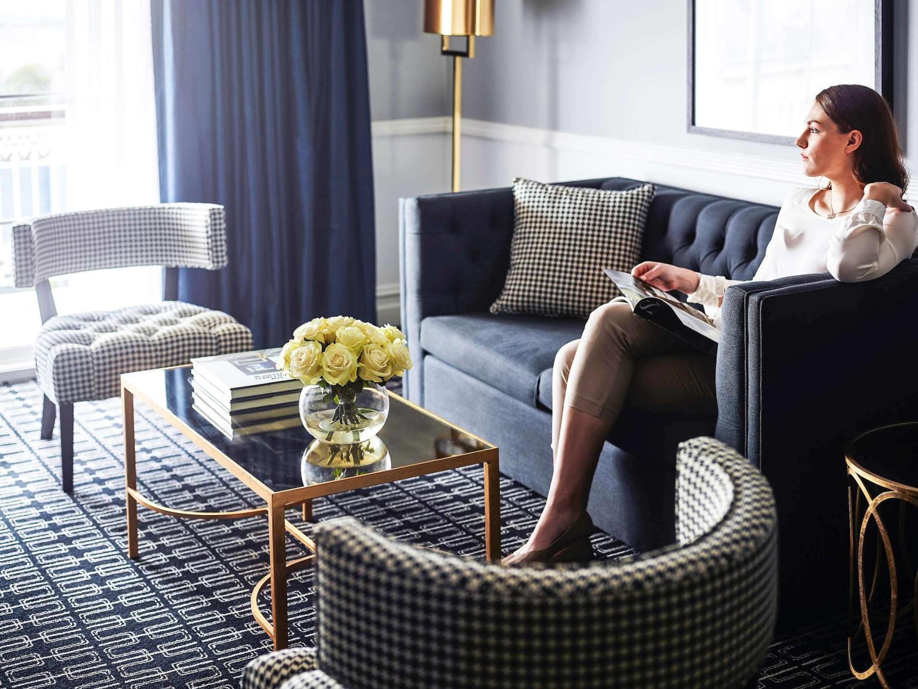 Manor Suite photo 3