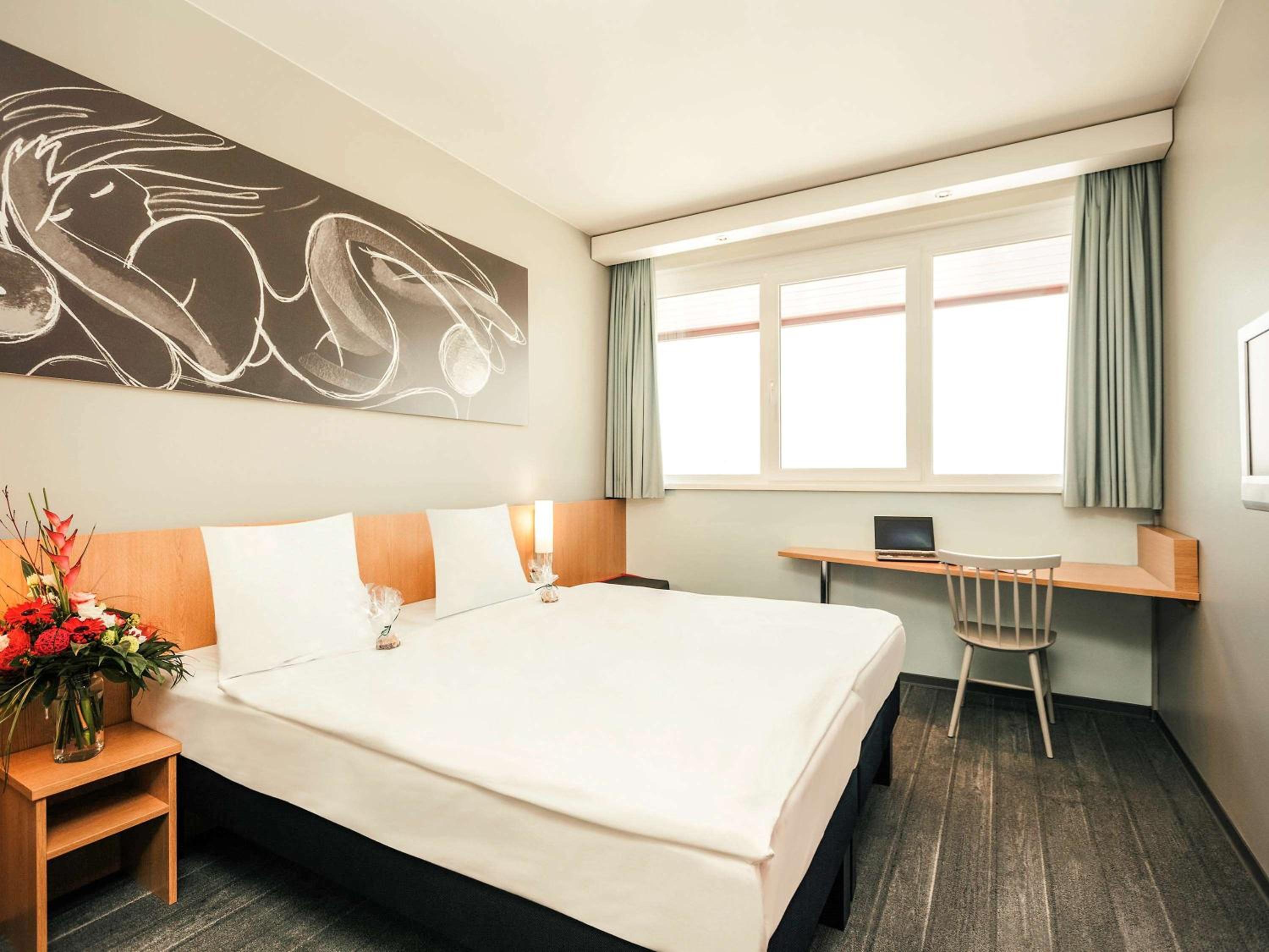 Standard Twin Room - Photo 2