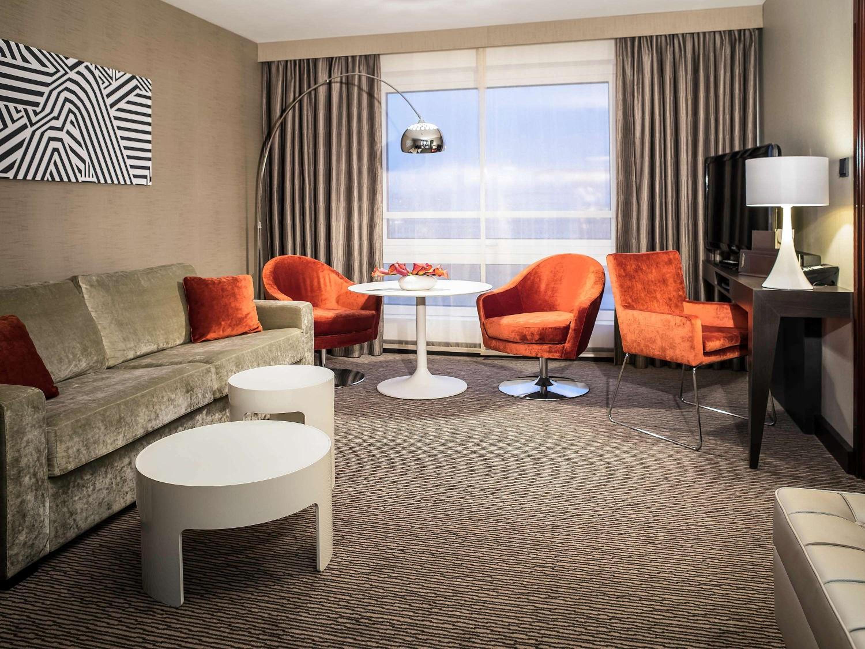 Junior King Suite - Photo 2