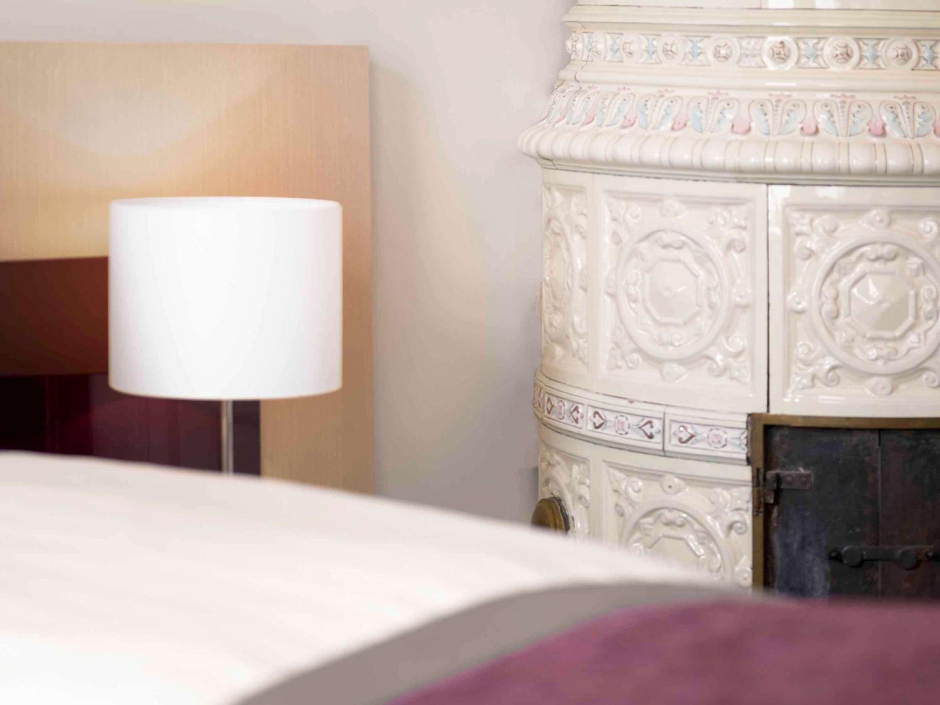 Superior Double Room thumbnail 6