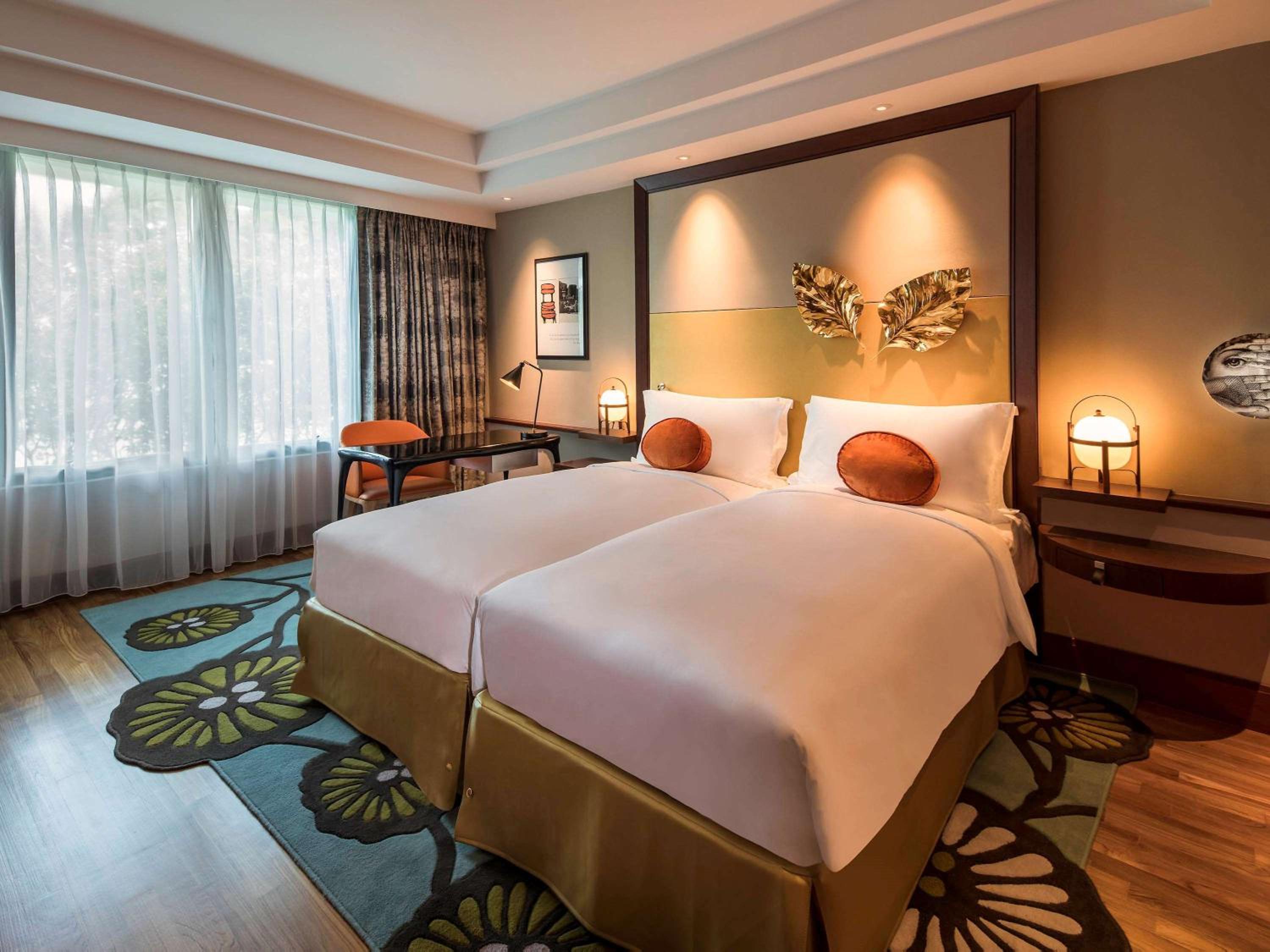 Luxury Family Room, 1 King Size Bed & 2 Single Beds Luxury Family Room, 1 King Size Bed & 2 Single Beds
