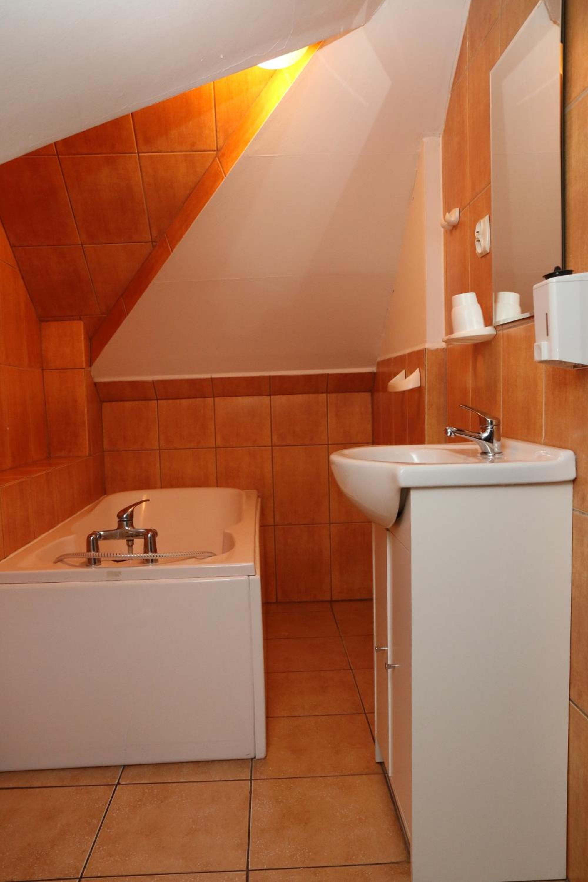 Single Room photo 3