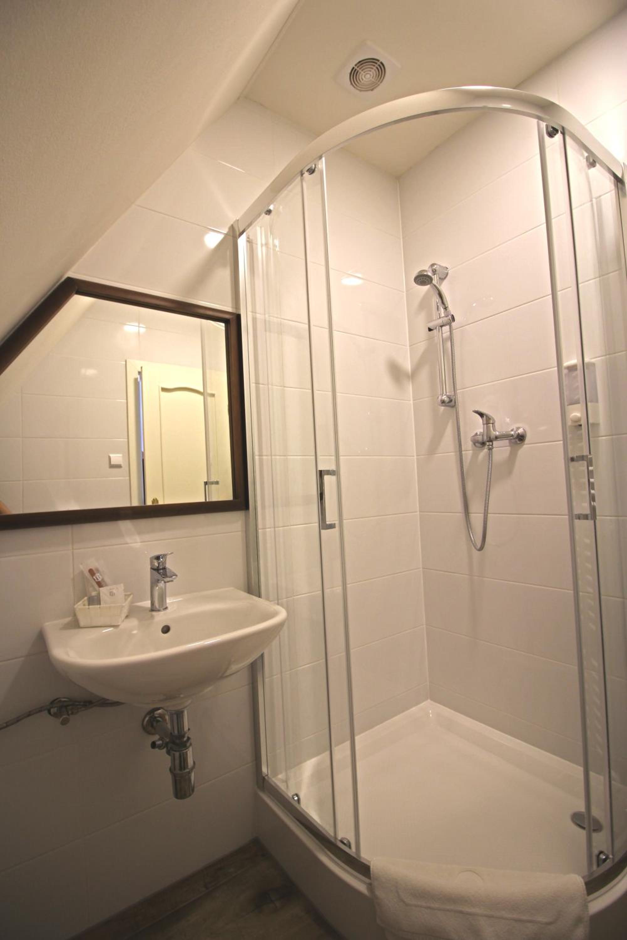 Twin Room with Welcome Drink photo 3