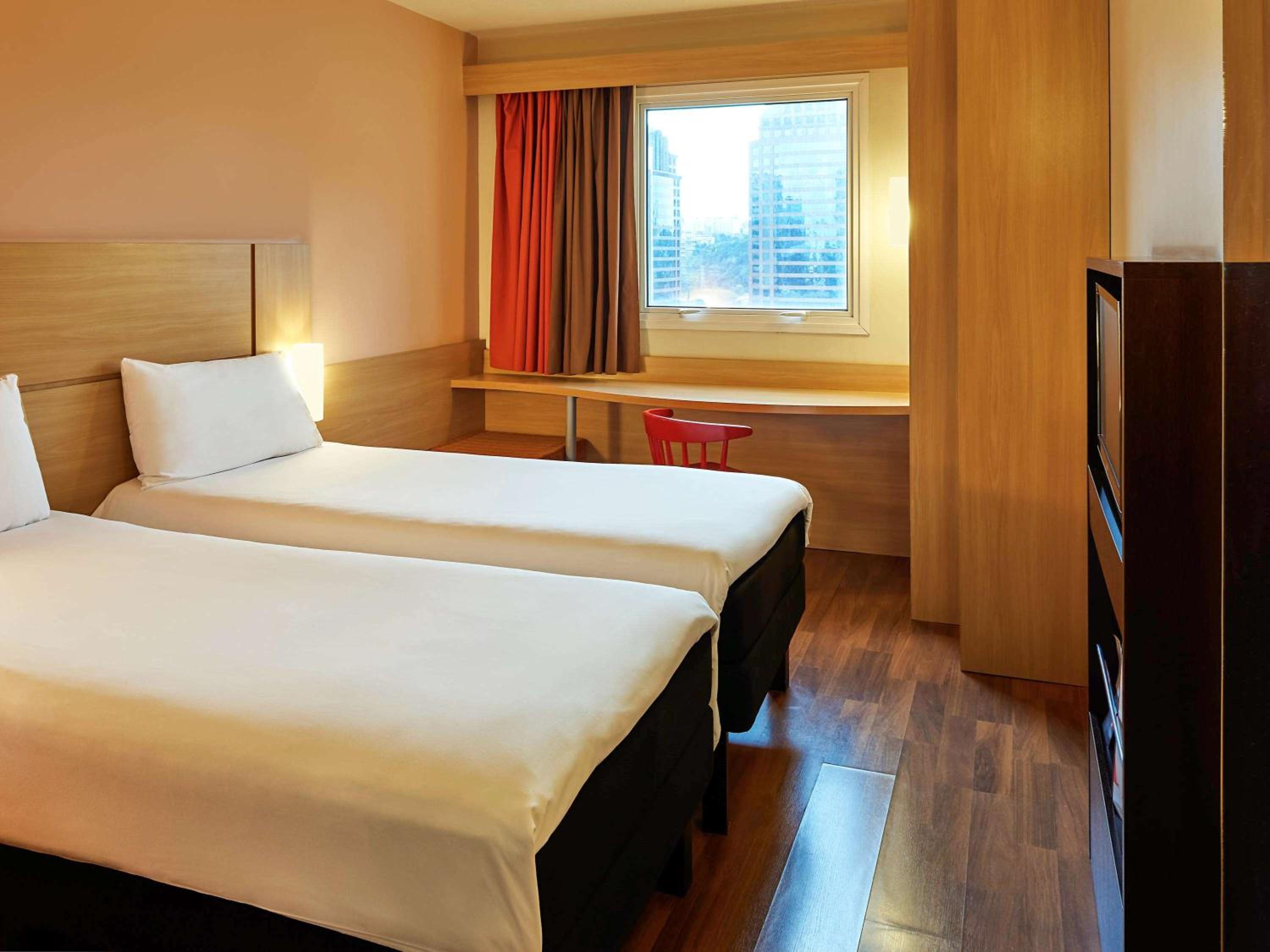 Standard Twin Room photo 1