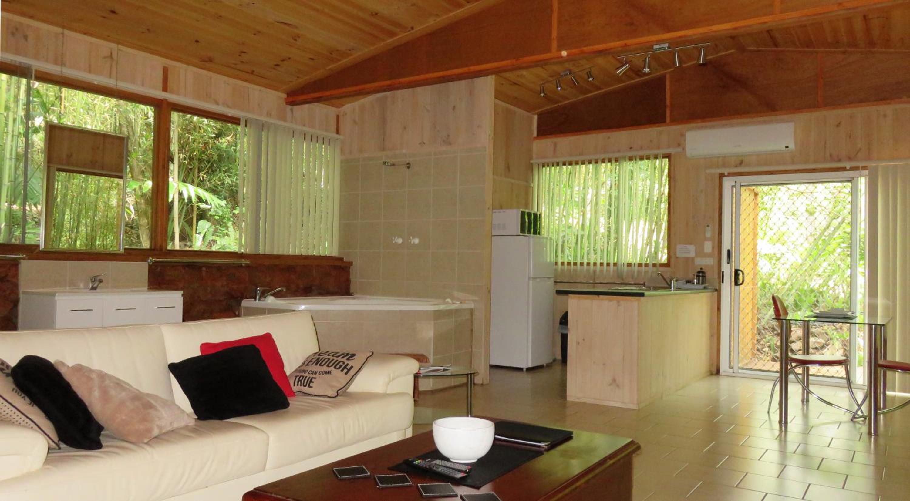 One-Bedroom Bungalow photo 3