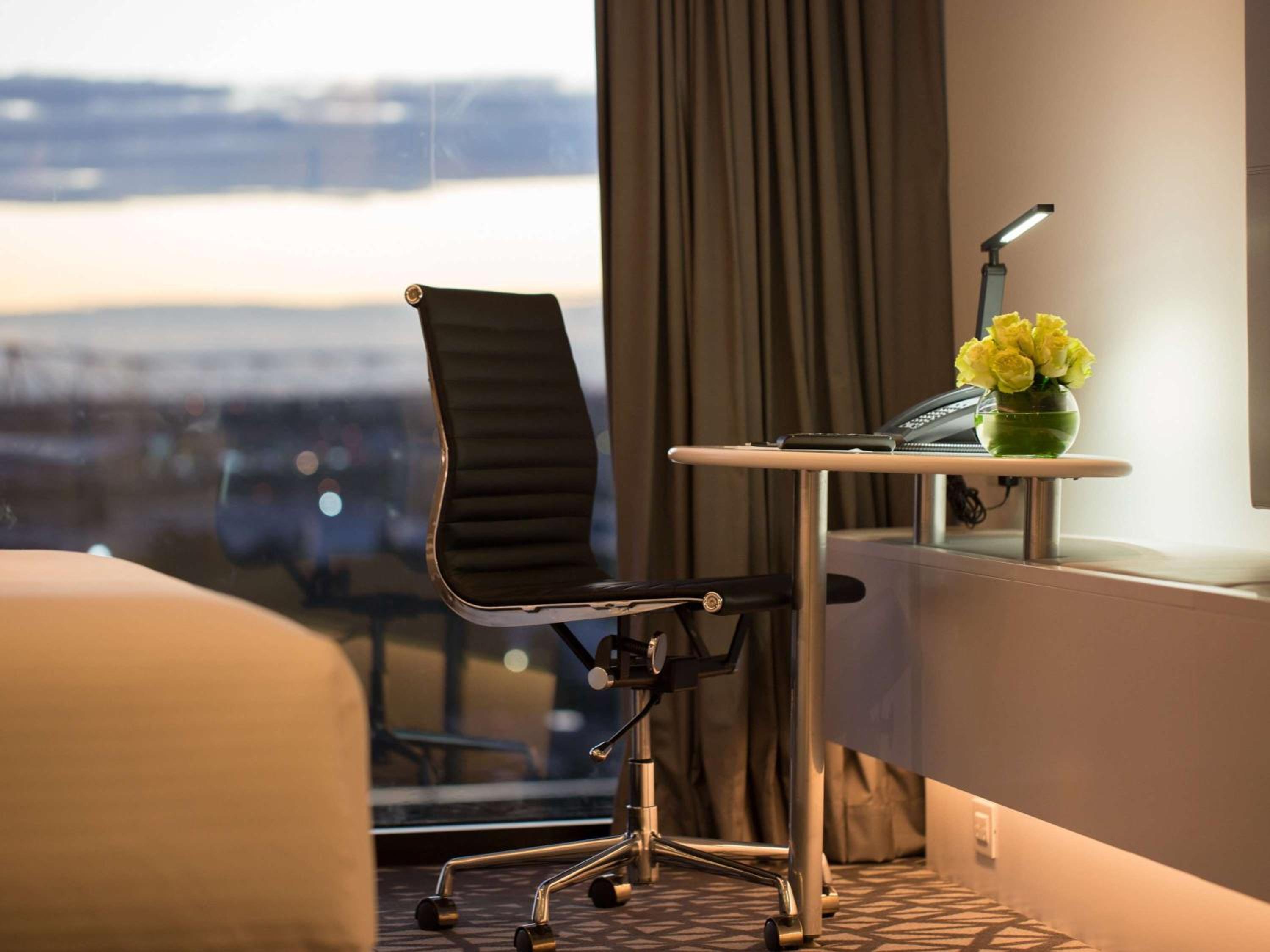 Deluxe Executive King Room - High Floor