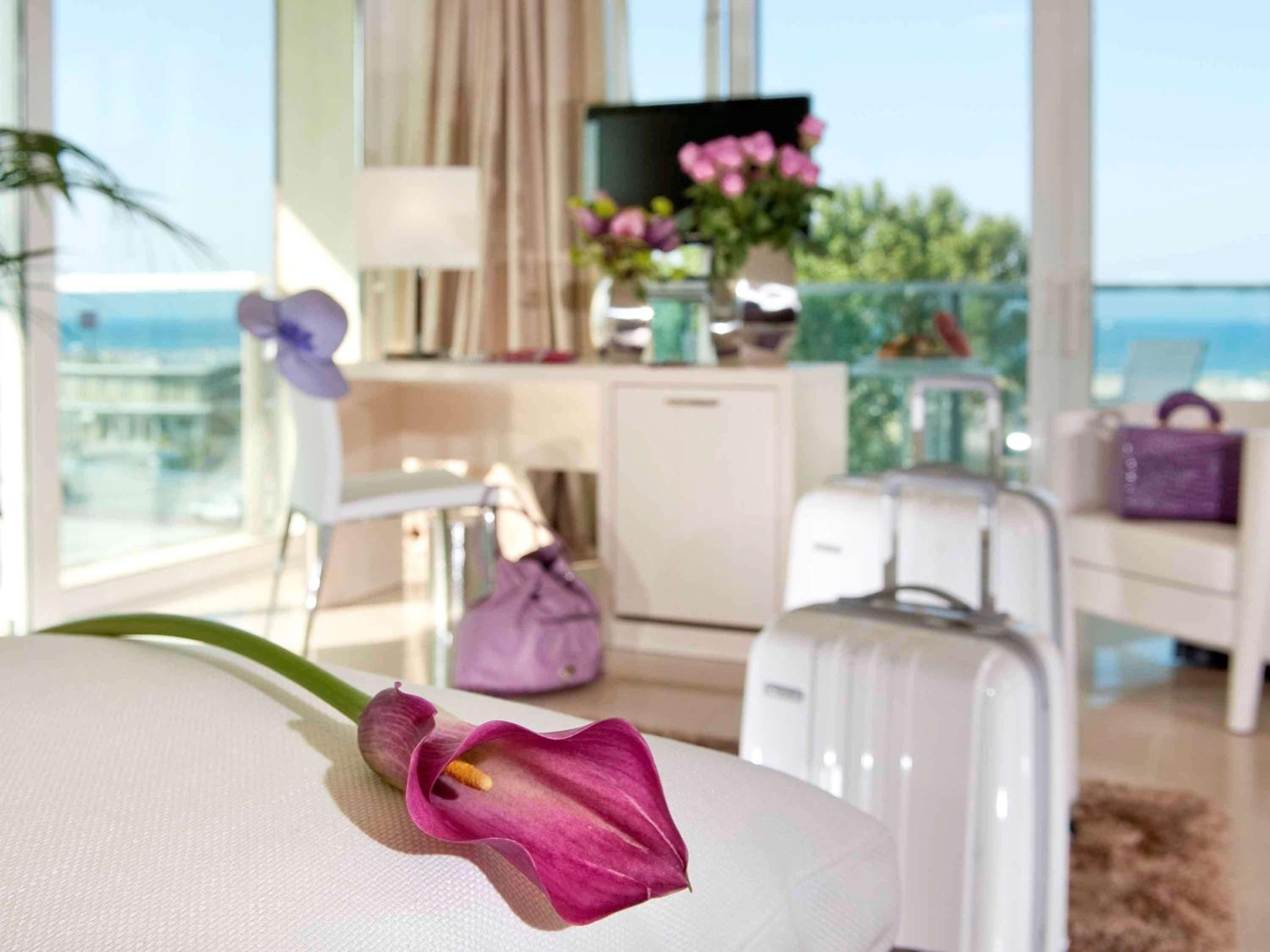 Privilege Room with 1 Double Bed and 1 Single Bed, Sea Front - Photo 7