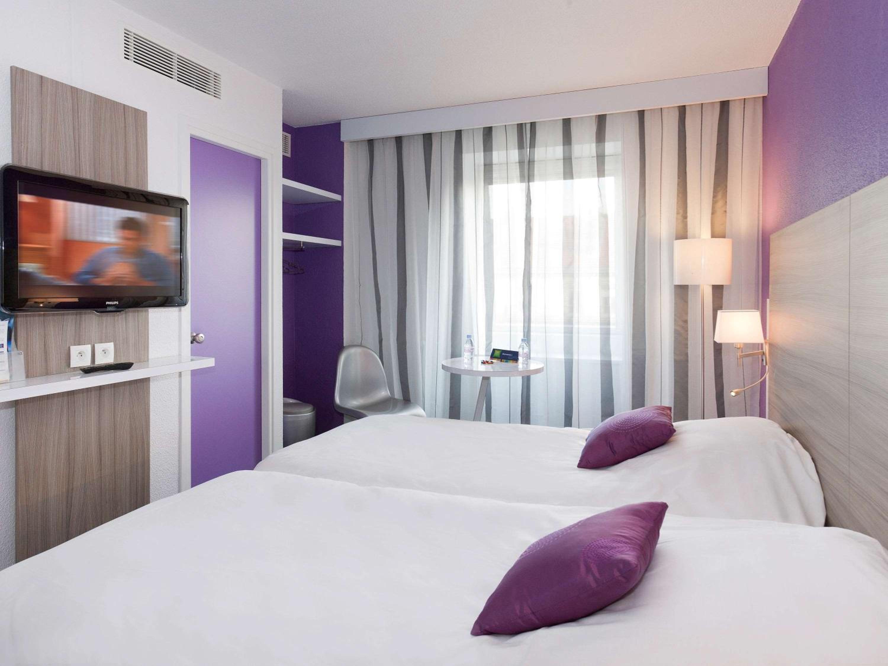 Standard Twin Room - Photo 1