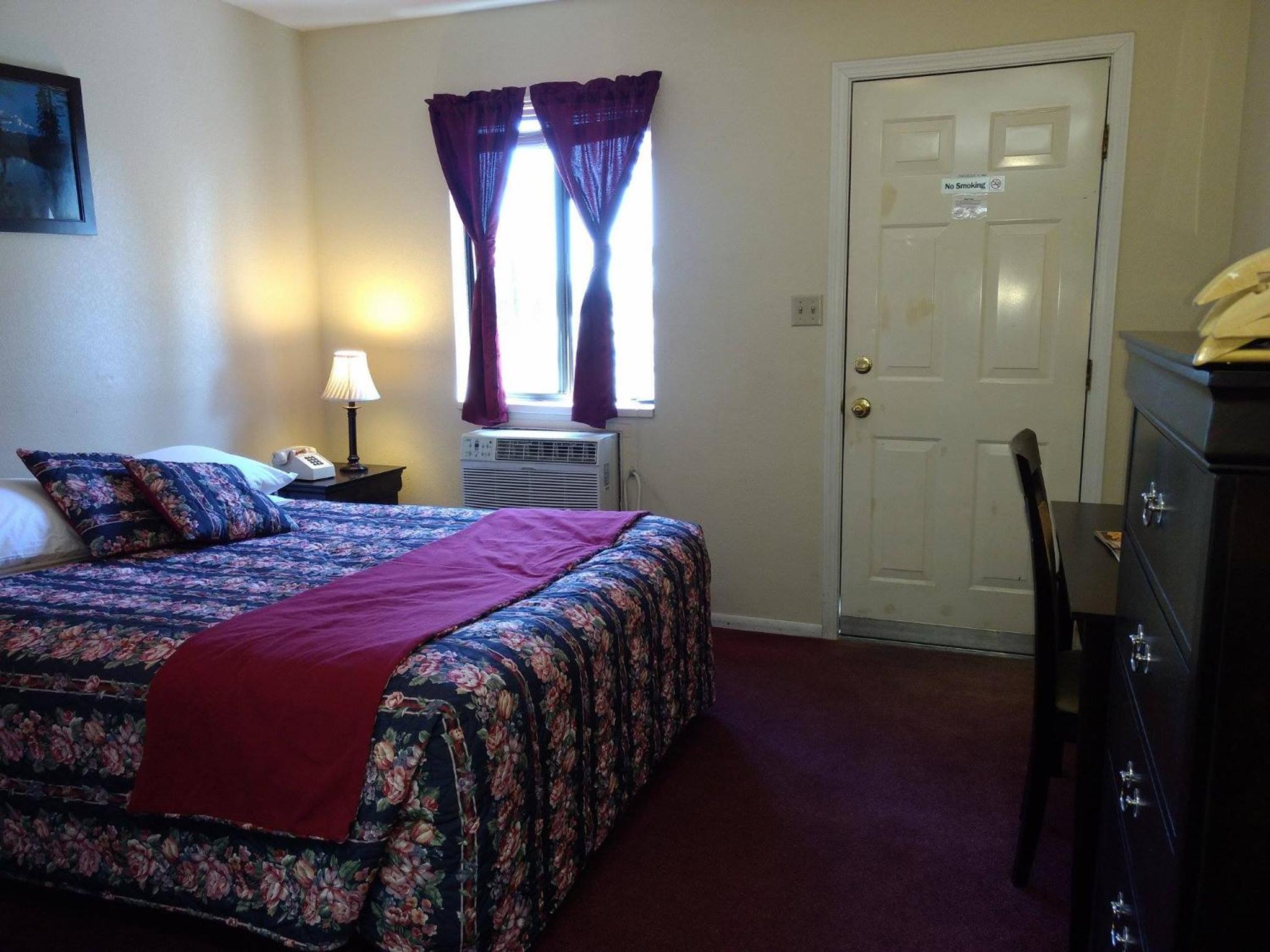 Queen Room