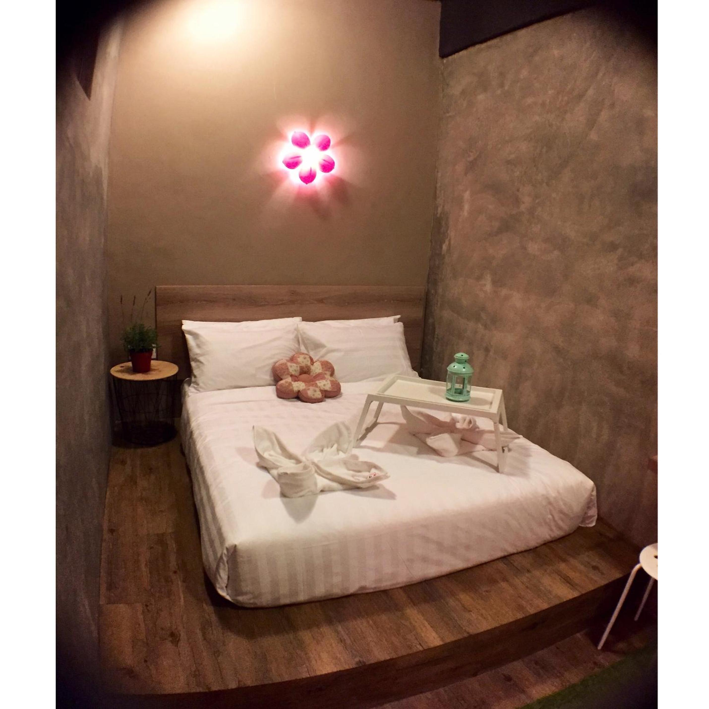 Standard Queen Room - Photo 5