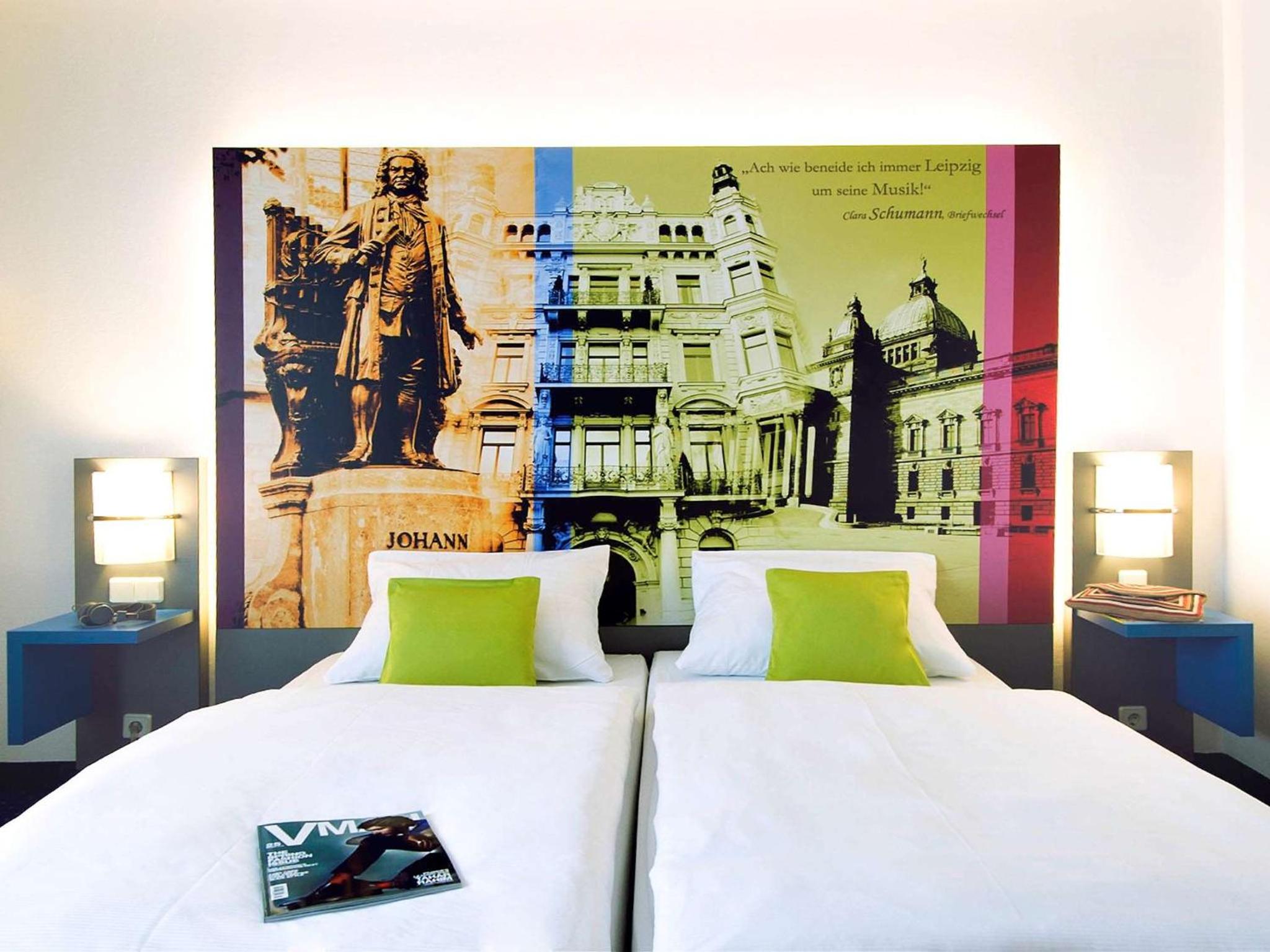 Standard Twin Room - Photo 7