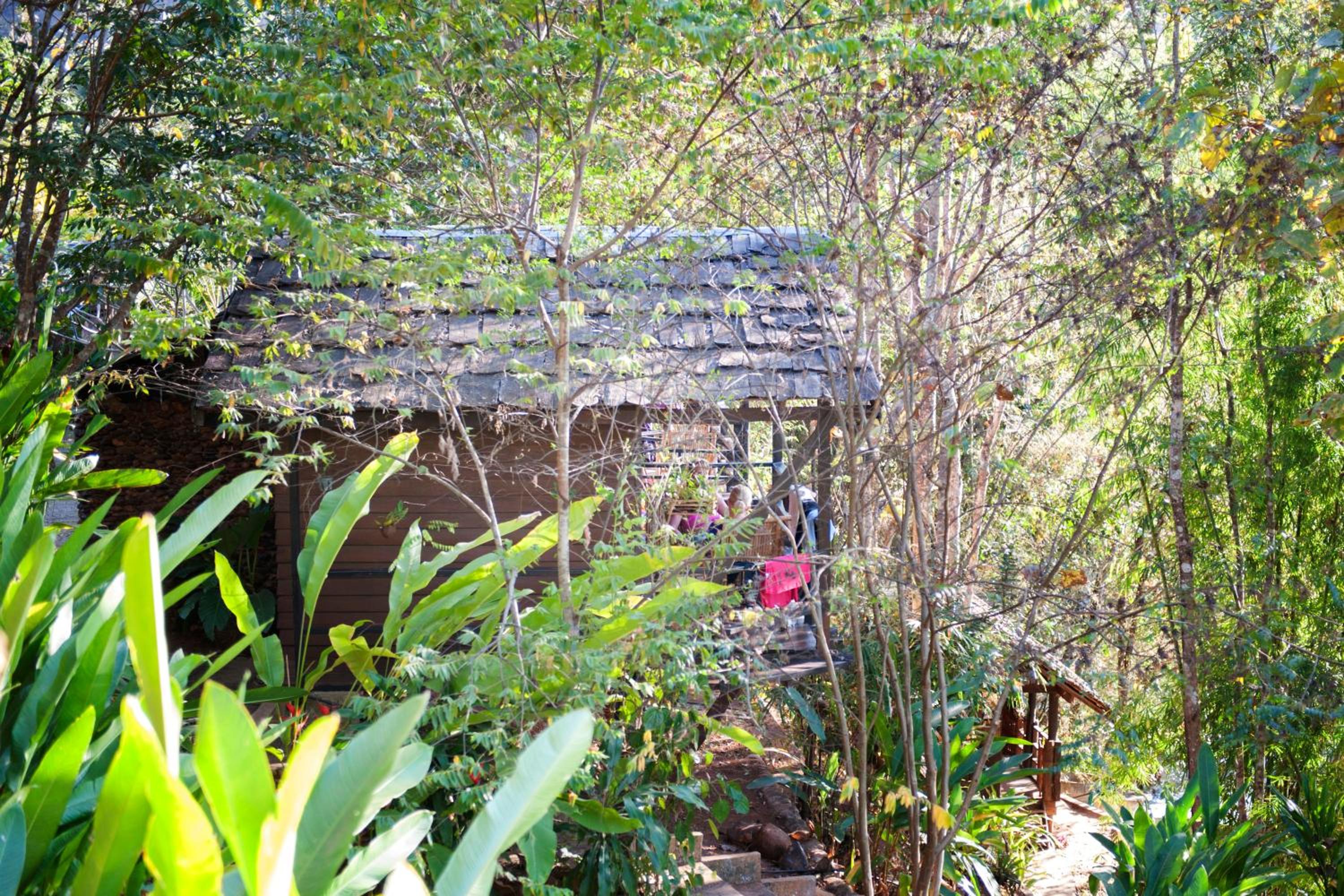 Double Room with Balcony - Photo 11