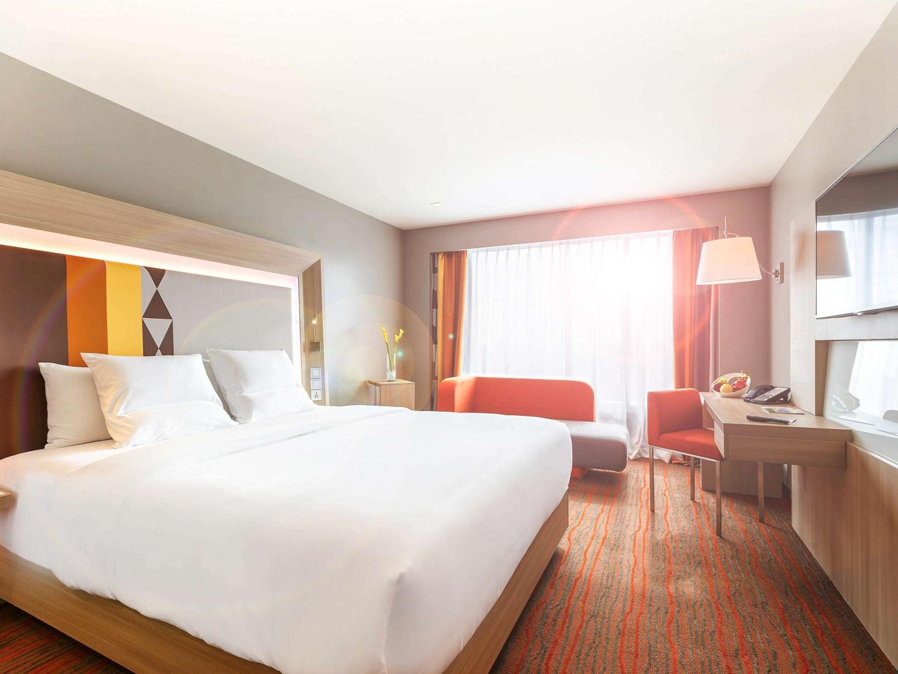Deluxe King Room photo 3