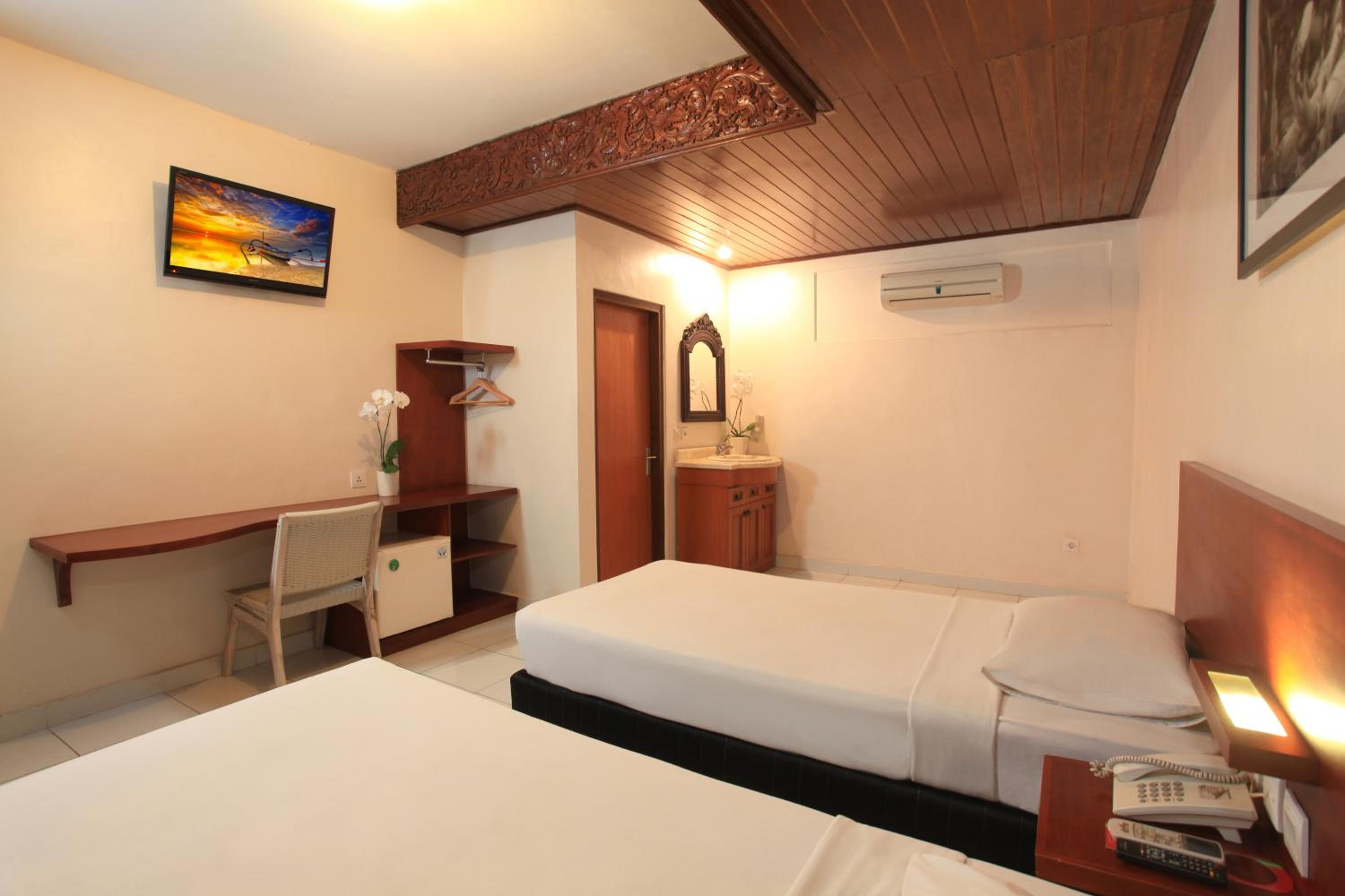 Standard Double or Twin Room - Photo 3