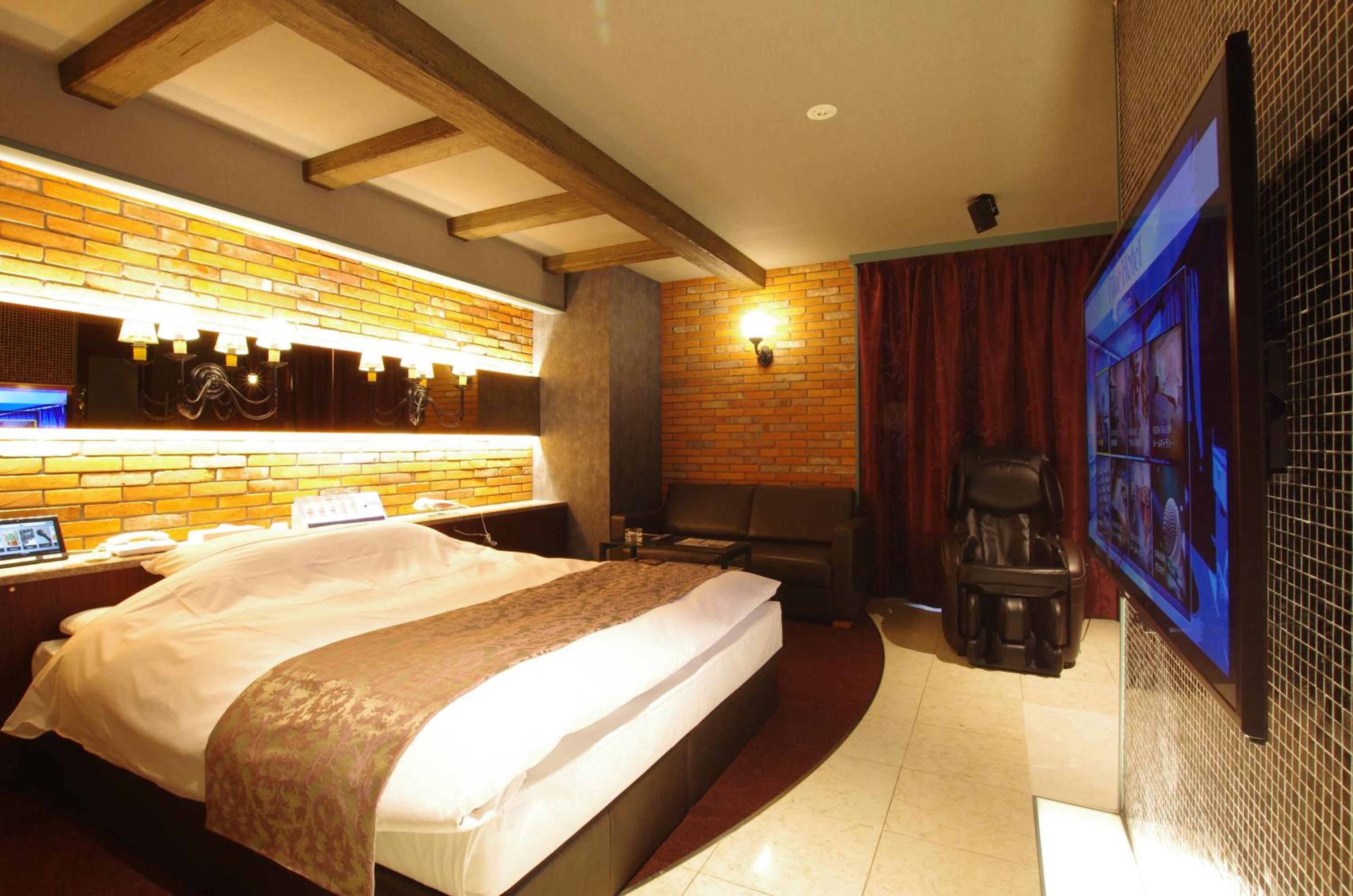 Premium Double Room - Smoking - 15:00 Check in - Photo 6