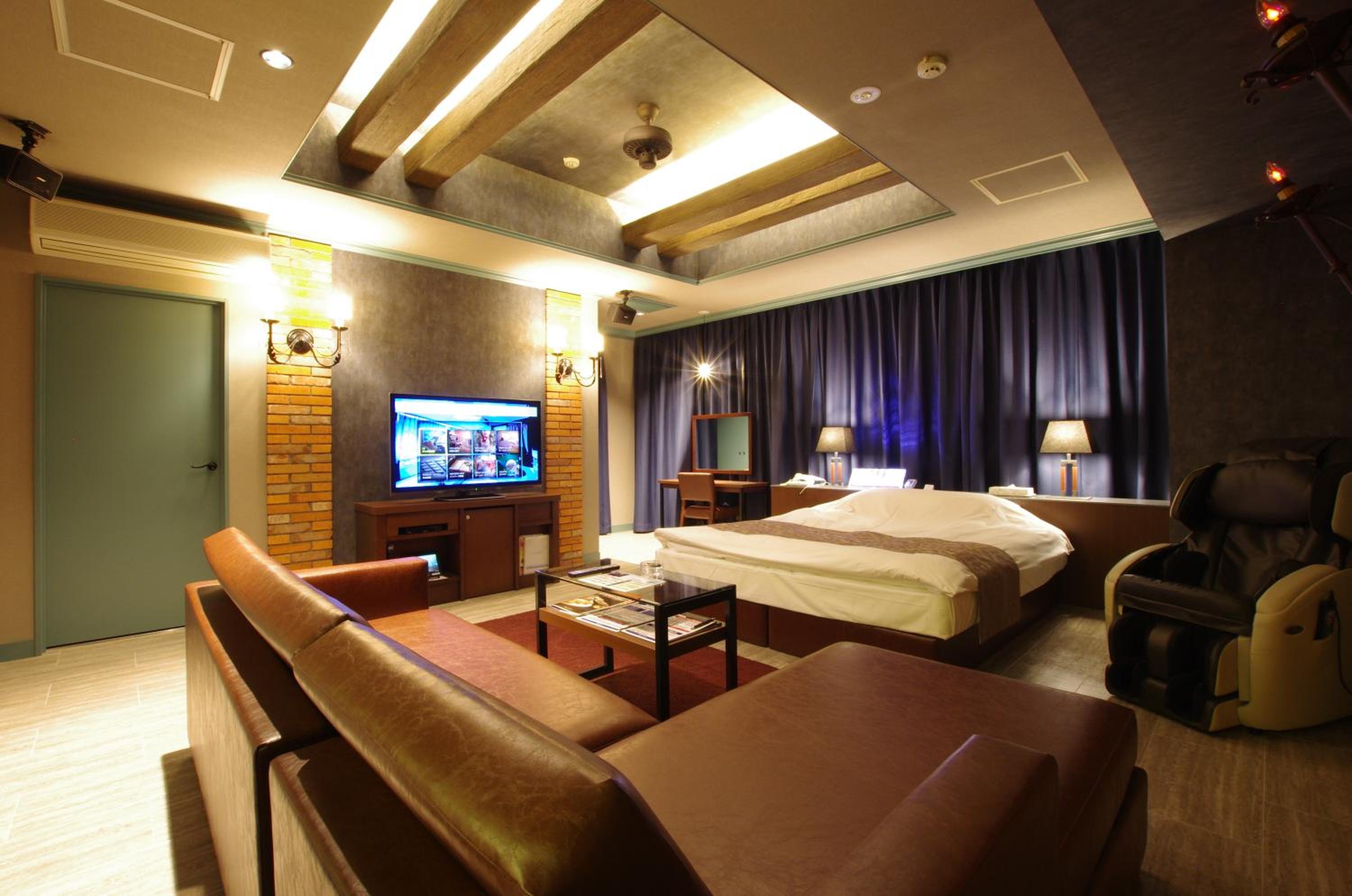 Premium Double Room - Smoking - 15:00 Check in - Photo 4