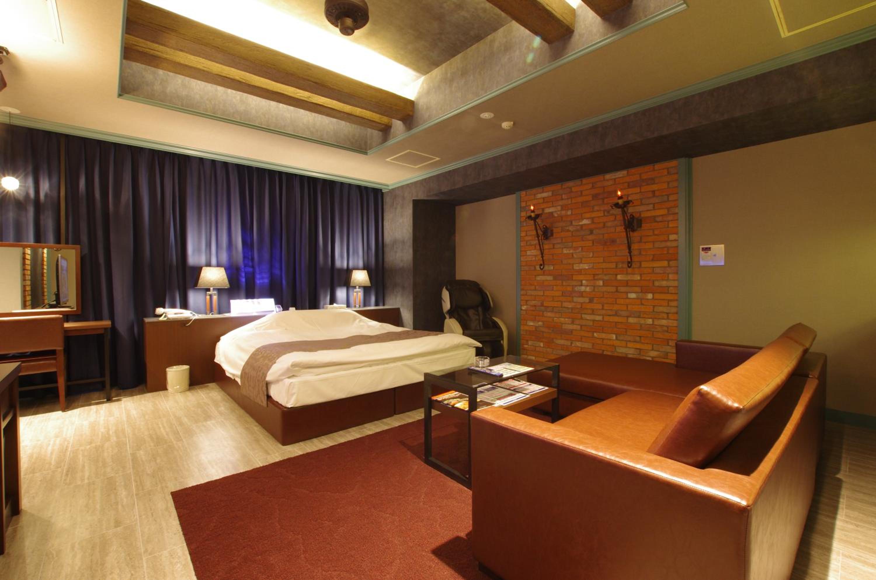 Premium Double Room - Smoking - 15:00 Check in - Photo 5