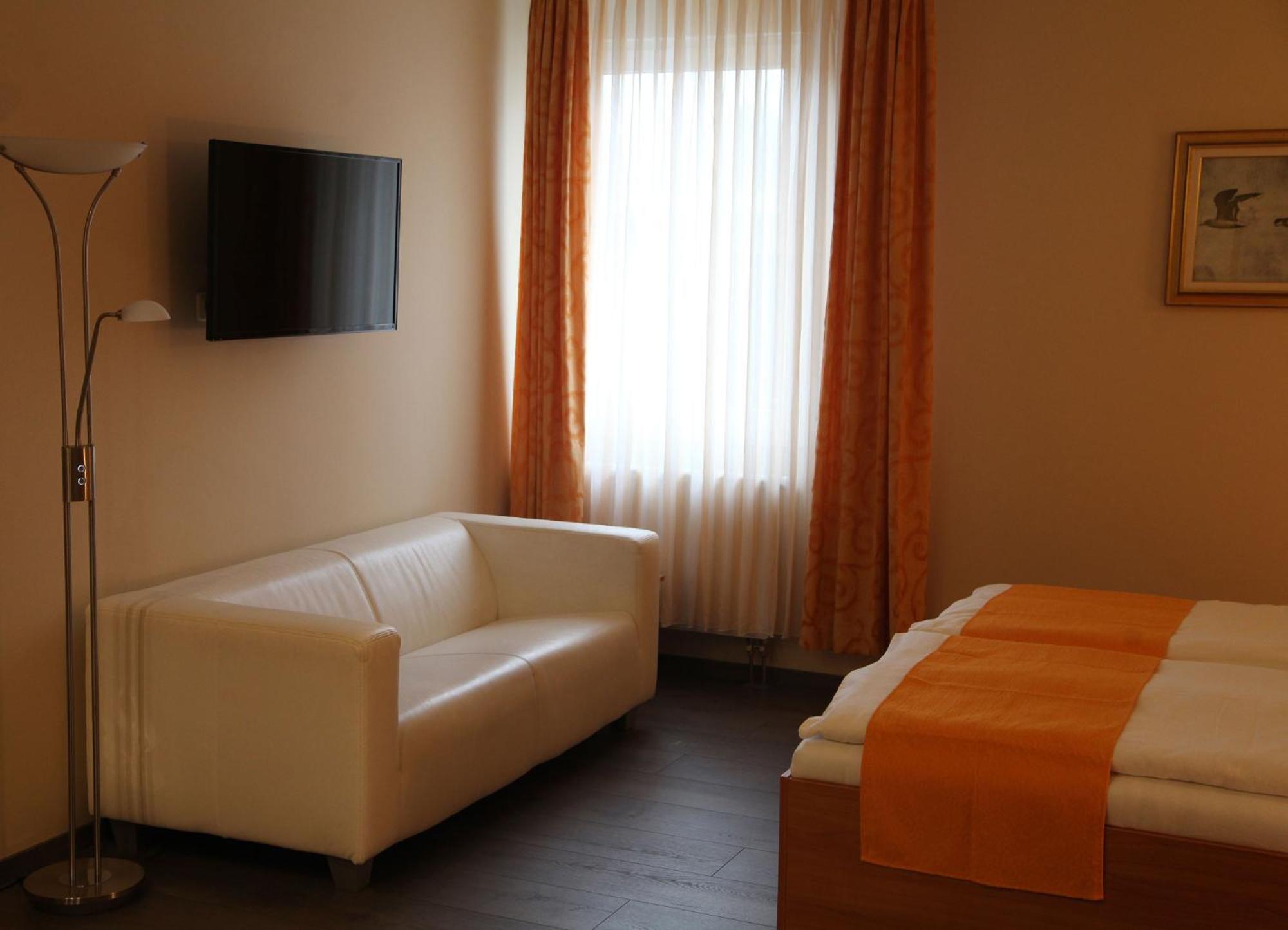 Apartment - Ground Floor photo 3
