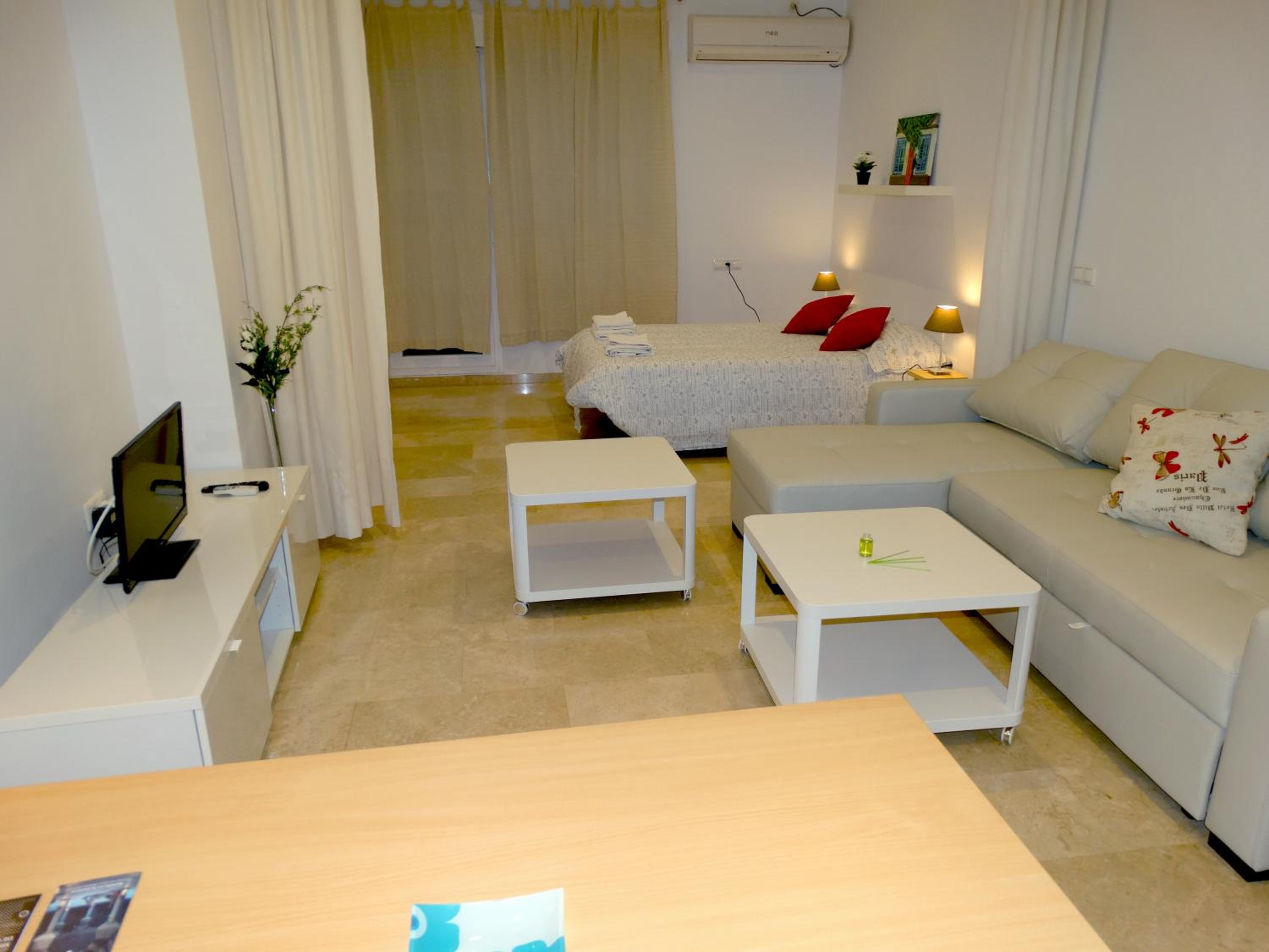 Loft - Photo 1