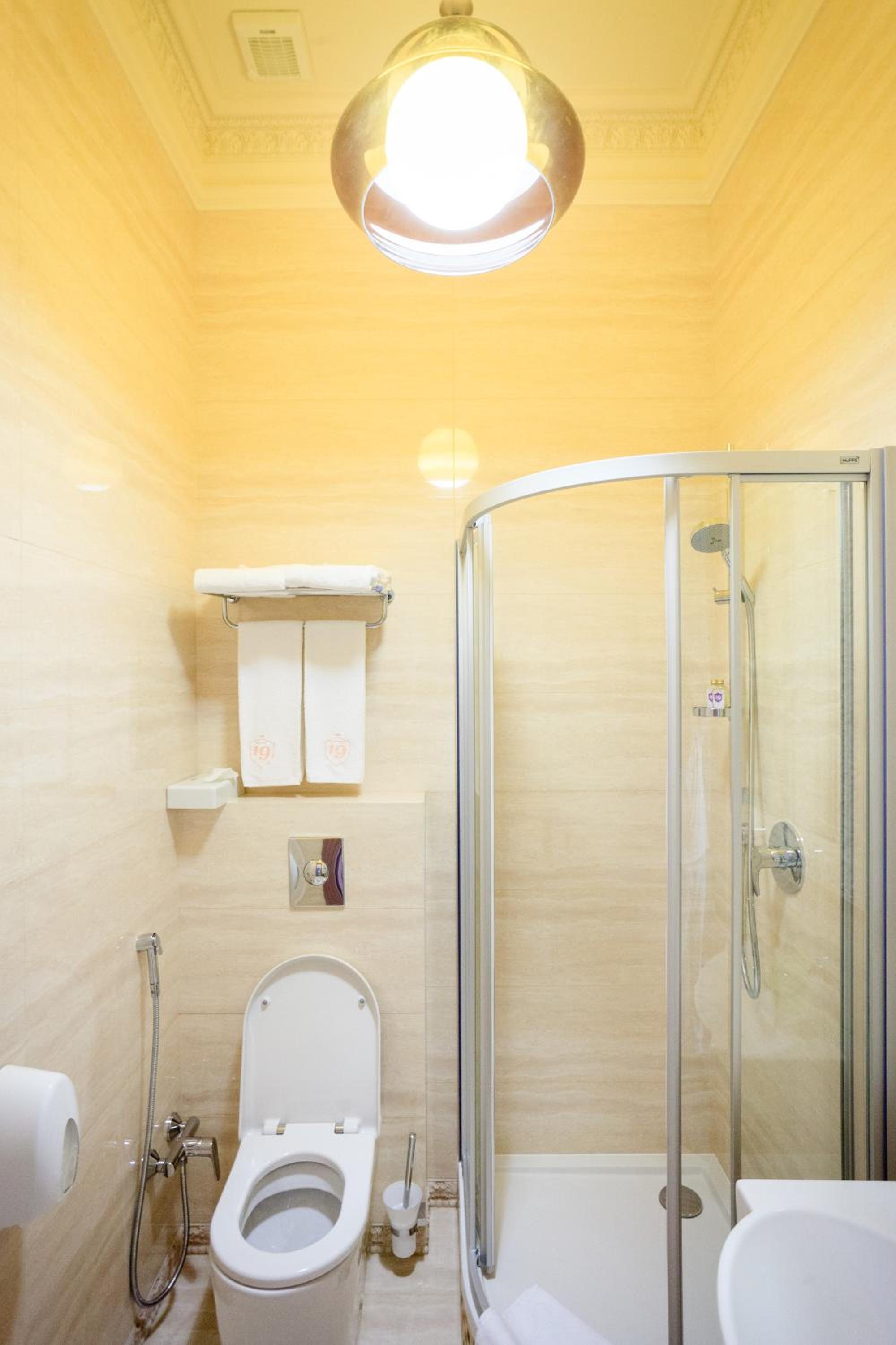 Standard Double or Twin Room photo 2