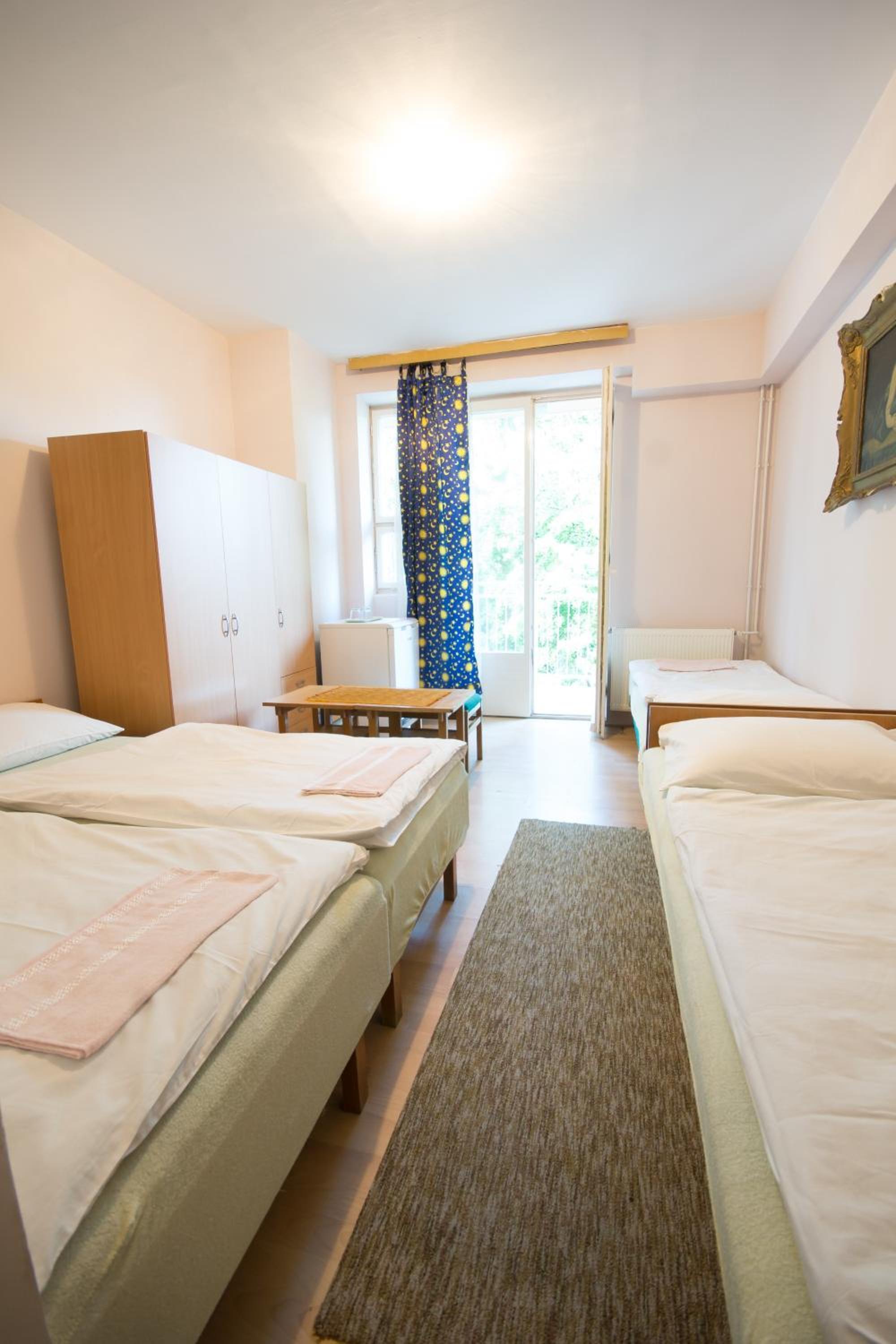 Quadruple Room with Balcony photo 1