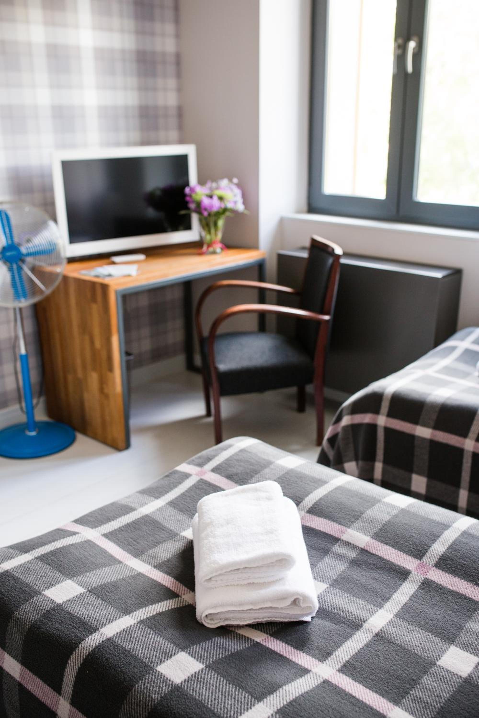 Twin Room - Photo 4