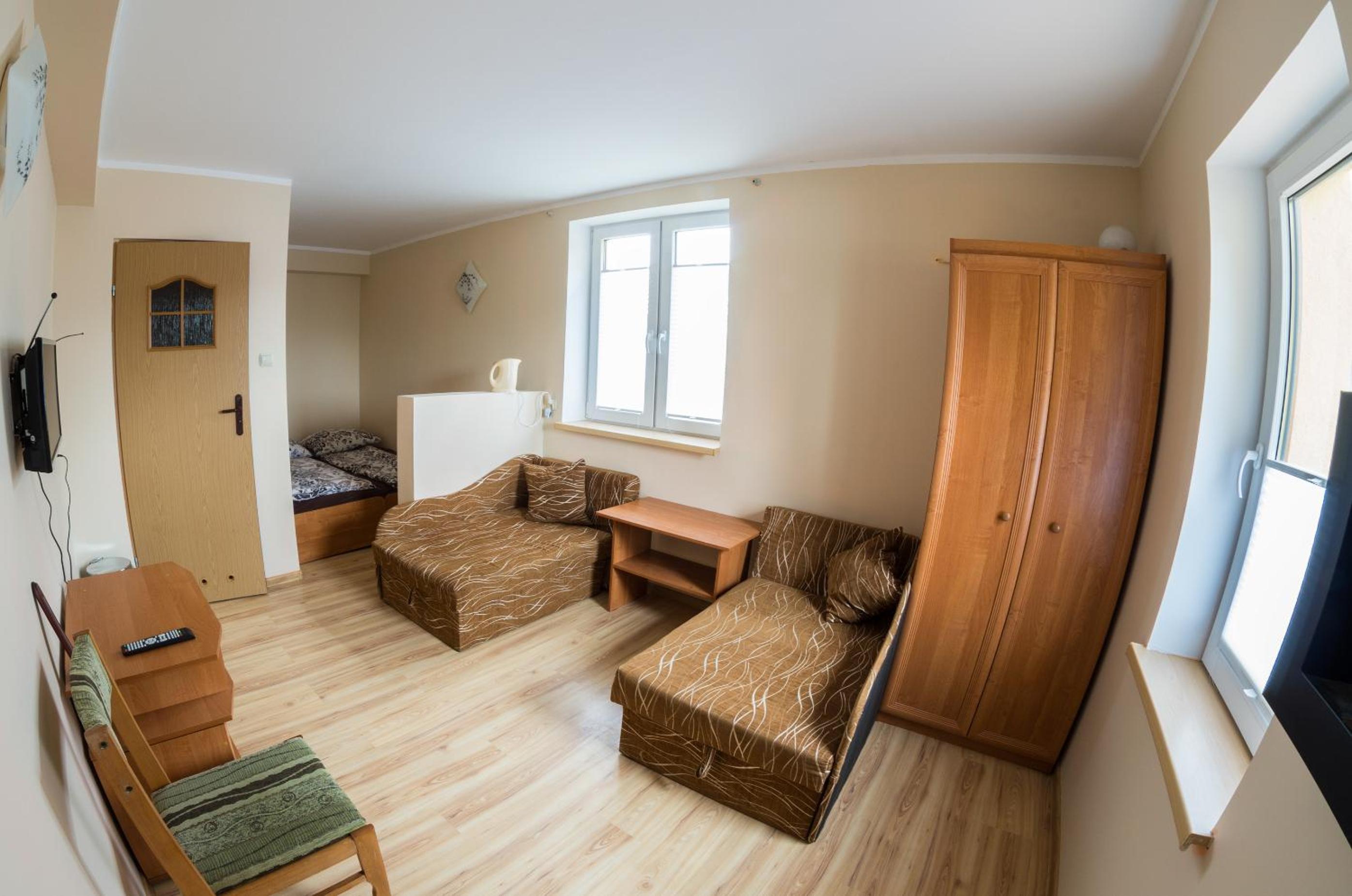 Family Room photo 3