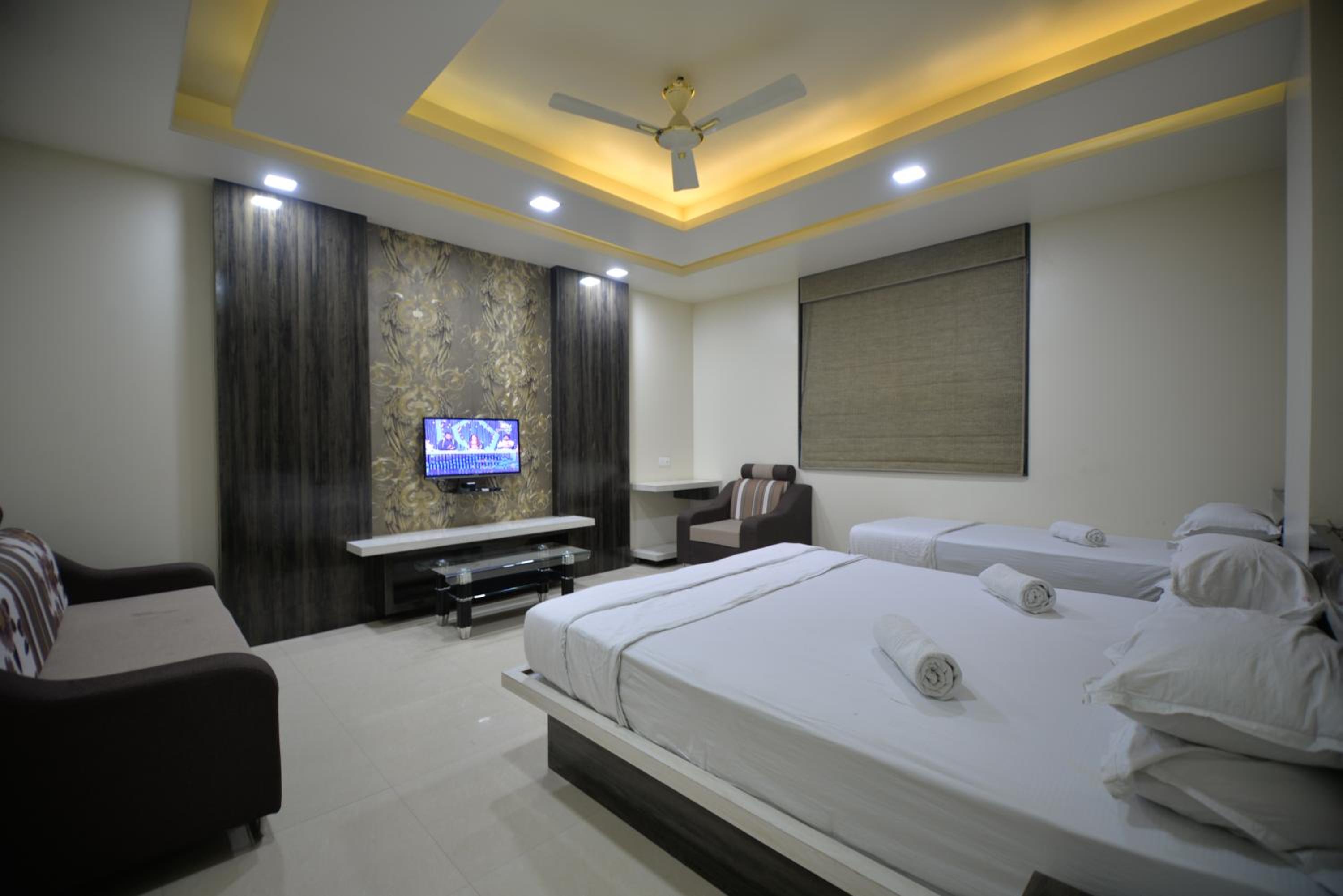 Deluxe Triple Room - Photo 3