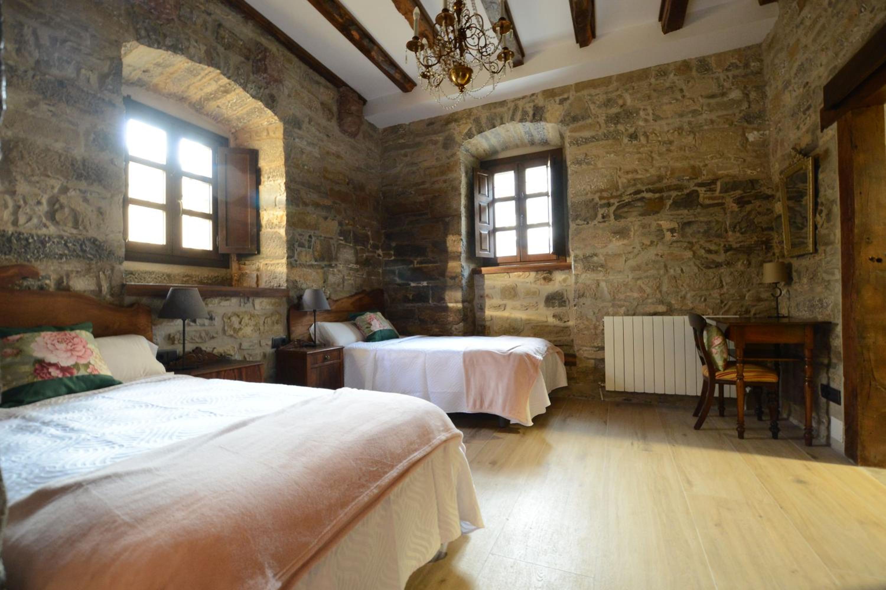 Habitación Doble con Baño Privado
