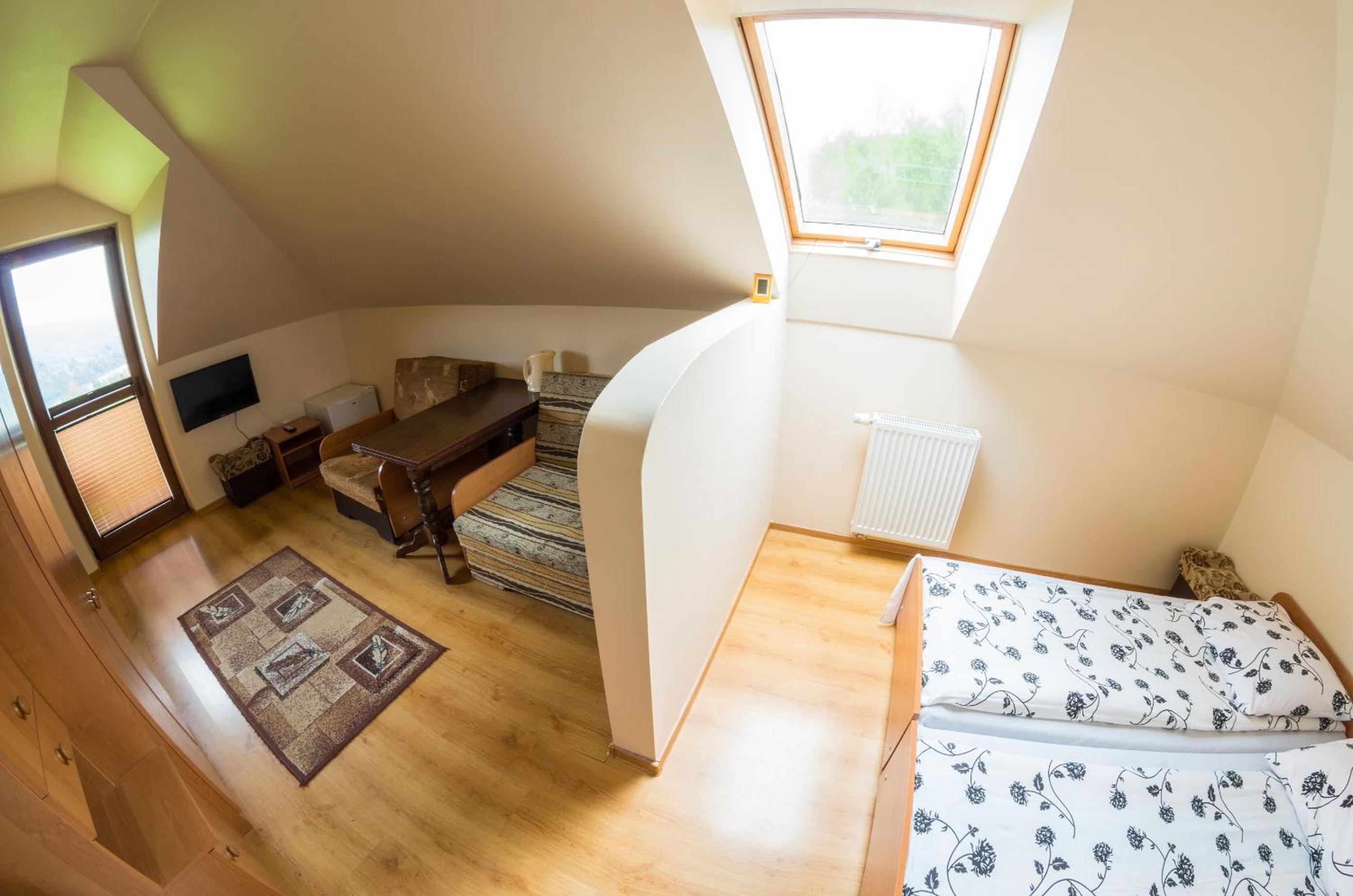 Family Room with Balcony photo 2
