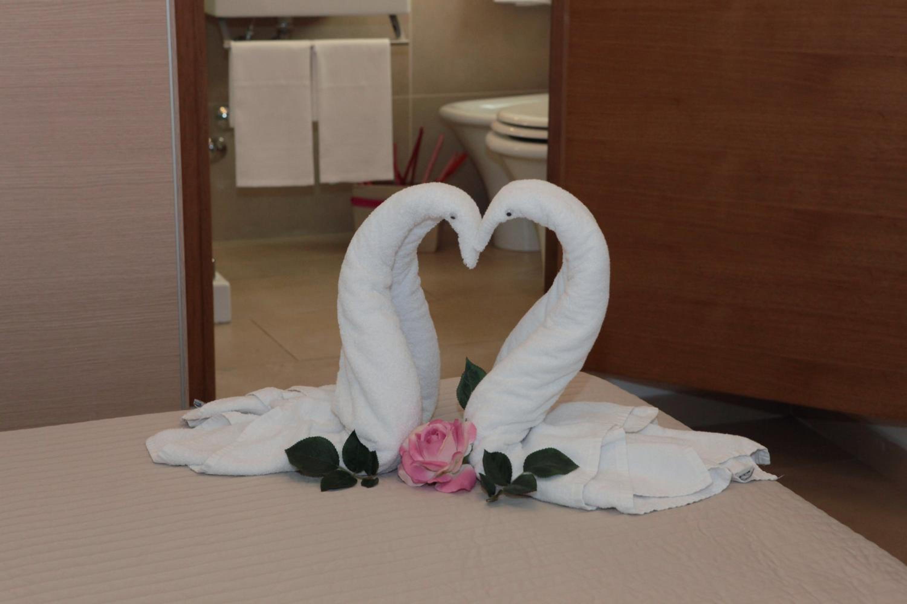 Double Room - Photo 7