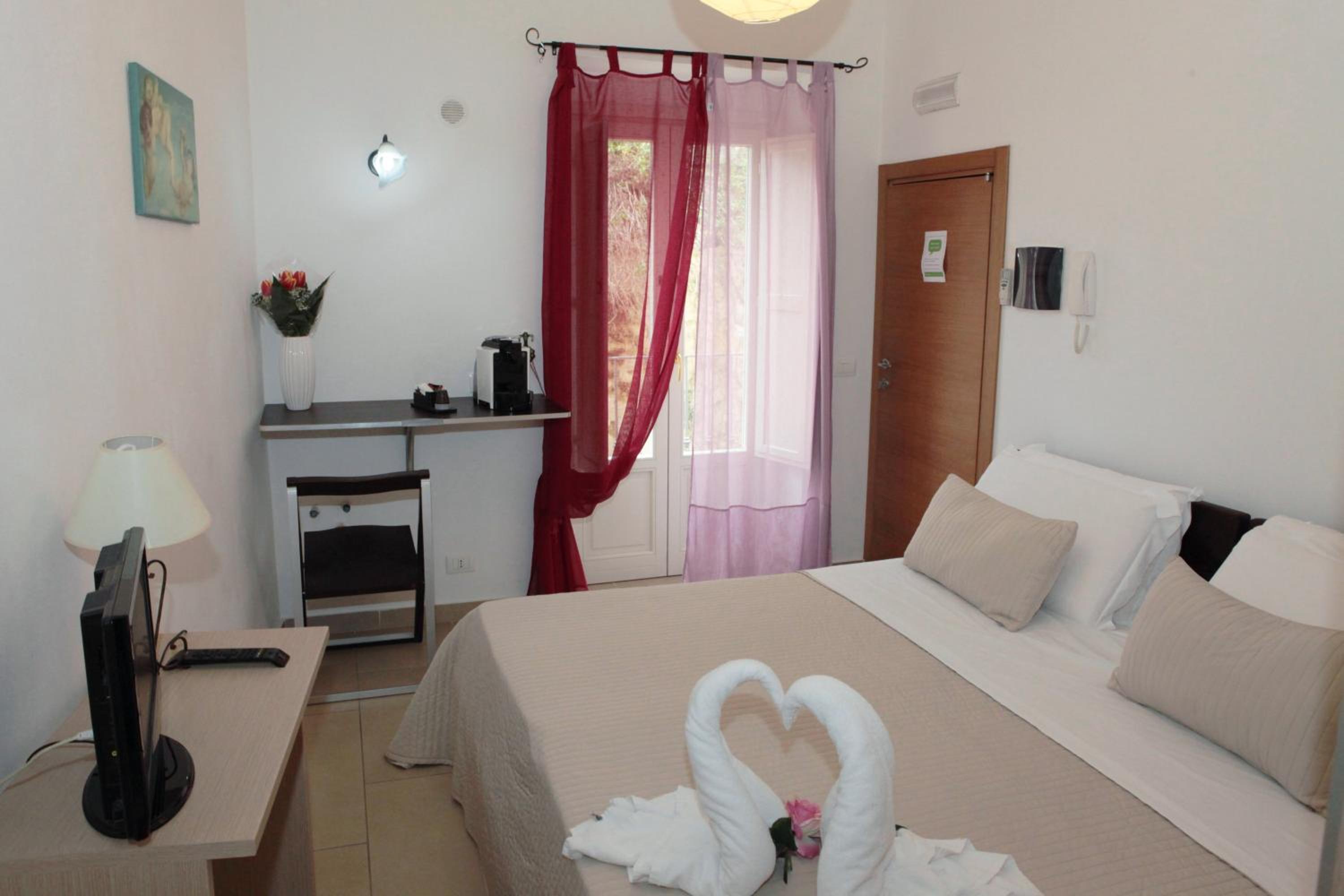 Double Room - Photo 1