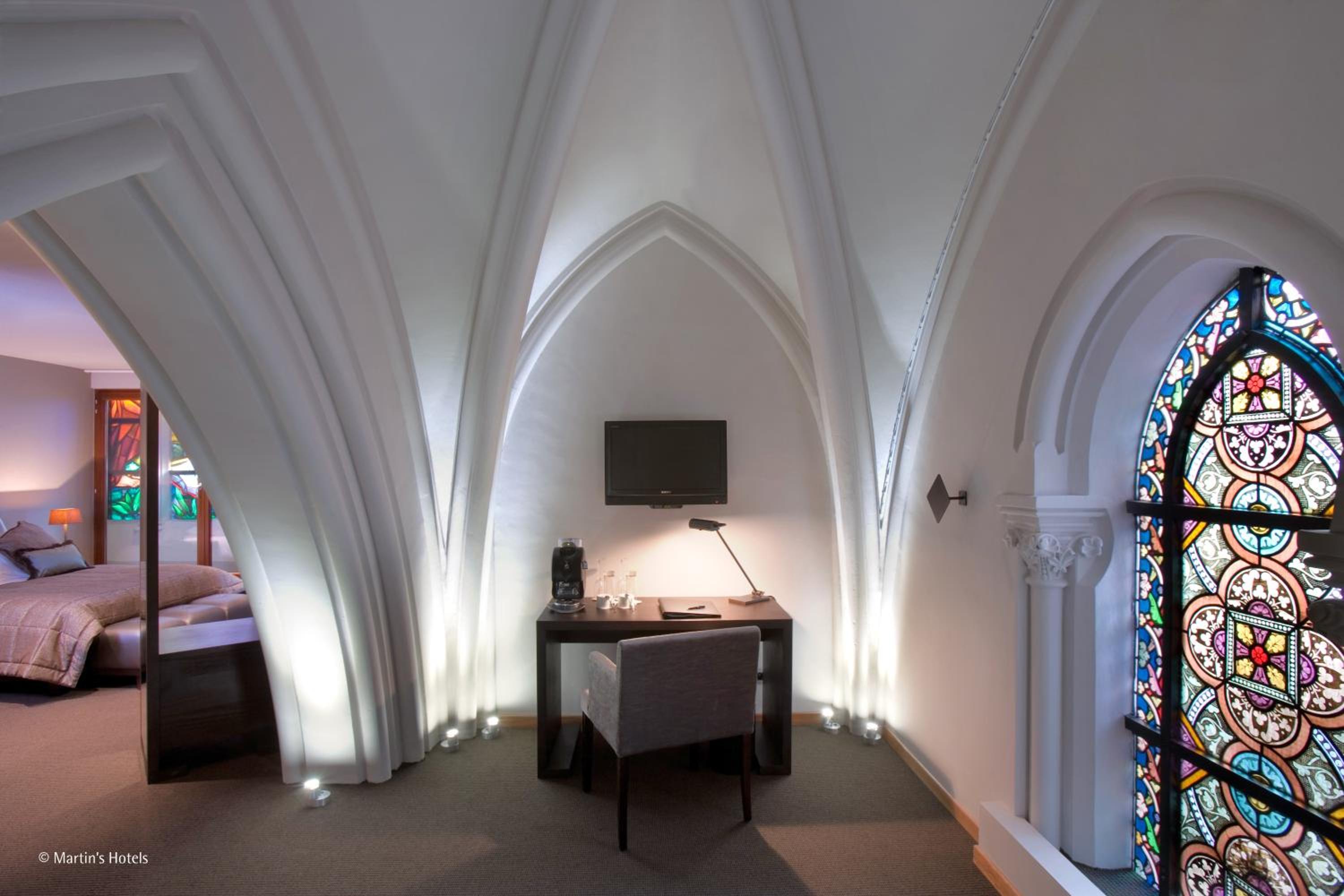 Junior Suite in Church area - Photo 6