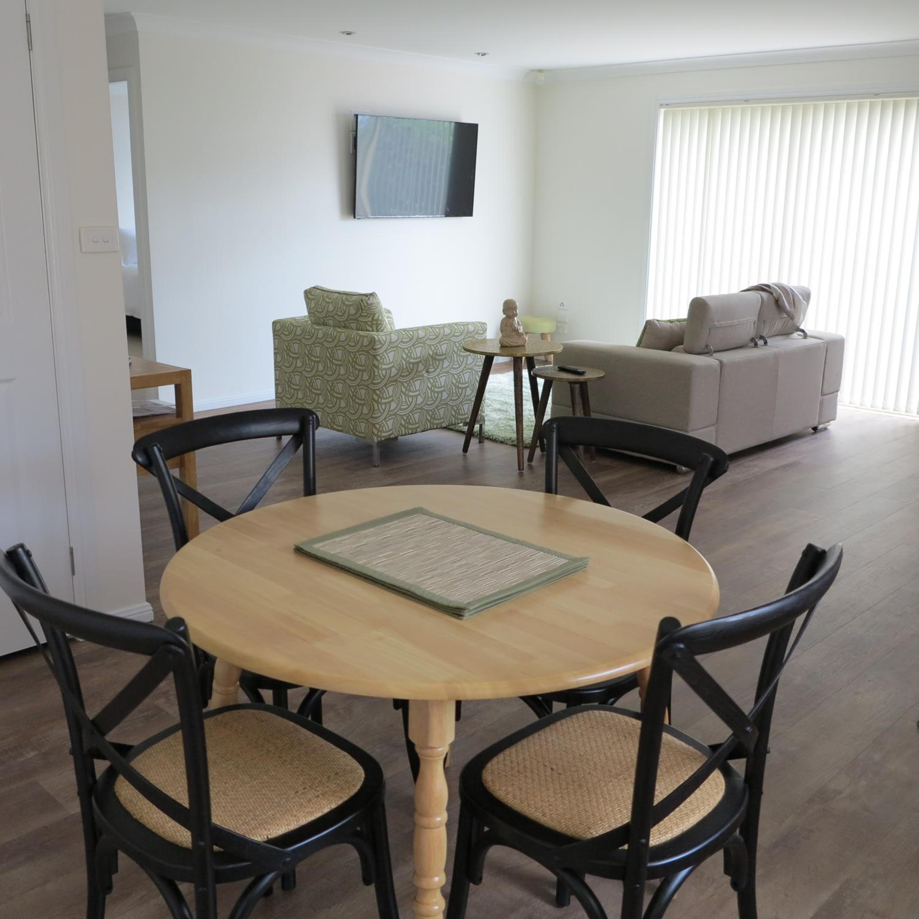 Two-Bedroom Apartment with Two Bathrooms - Photo 6