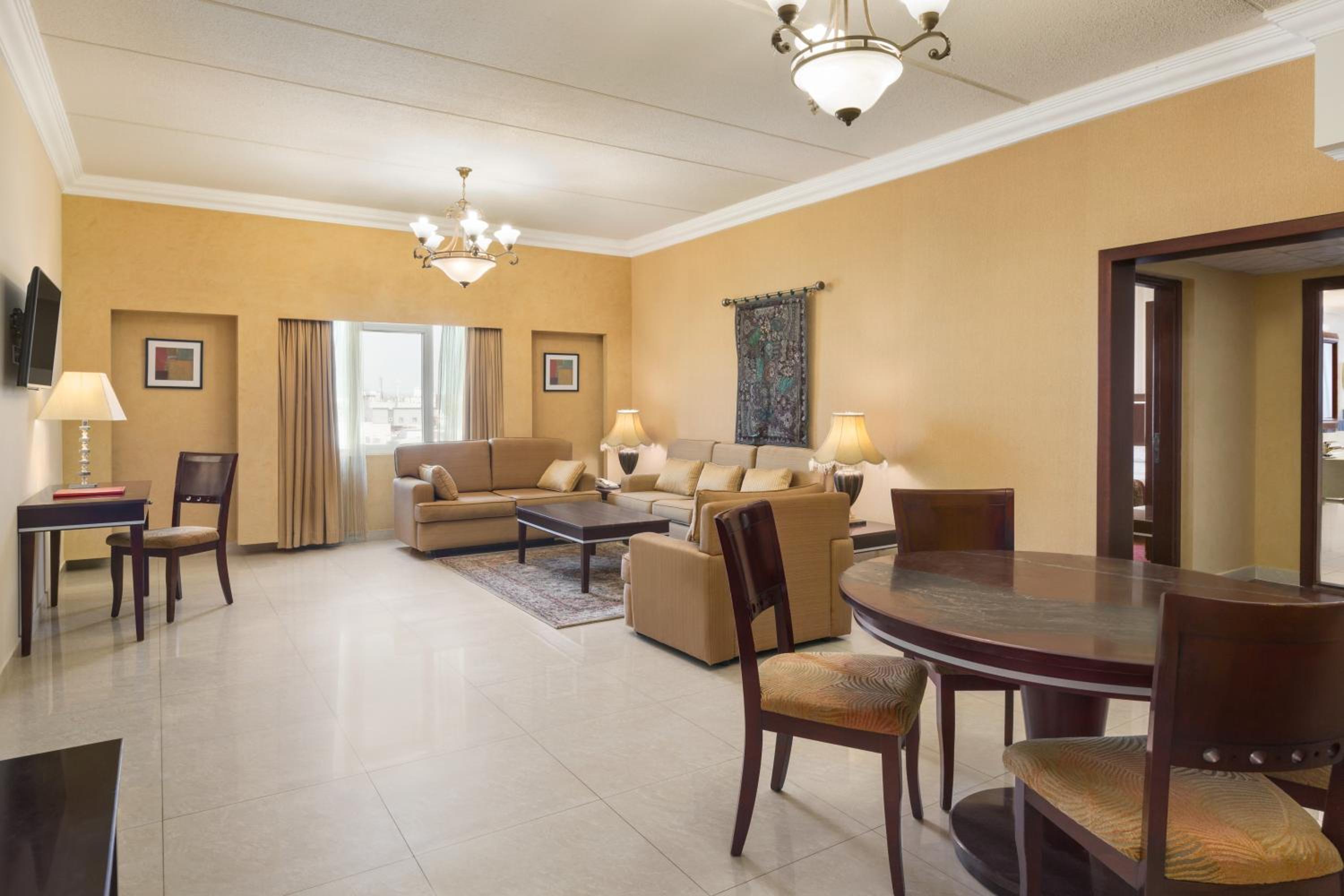 Ambassador Suite - Photo 7
