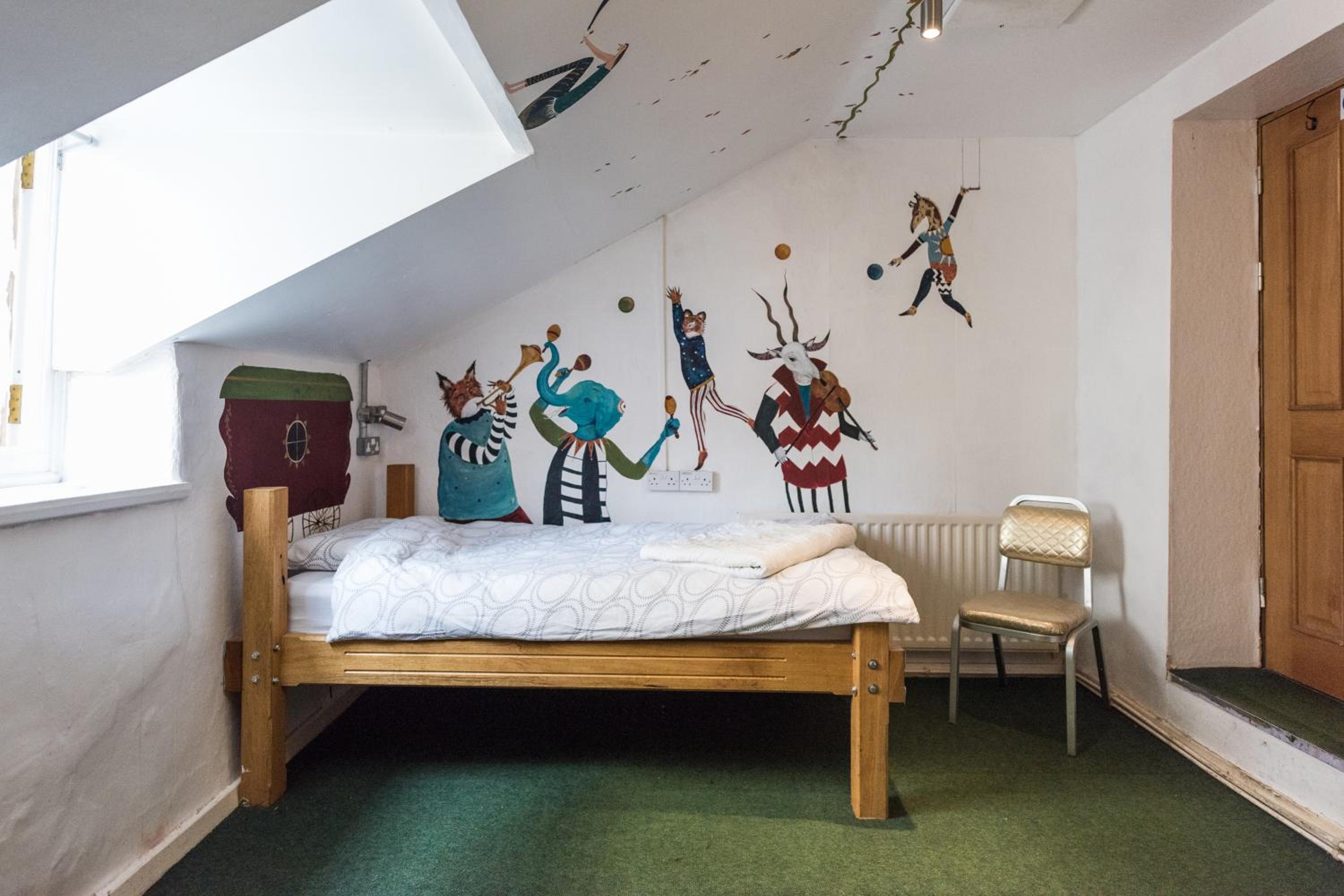 Bunk Bed in Female Dormitory Room sleeps 4  photo 1