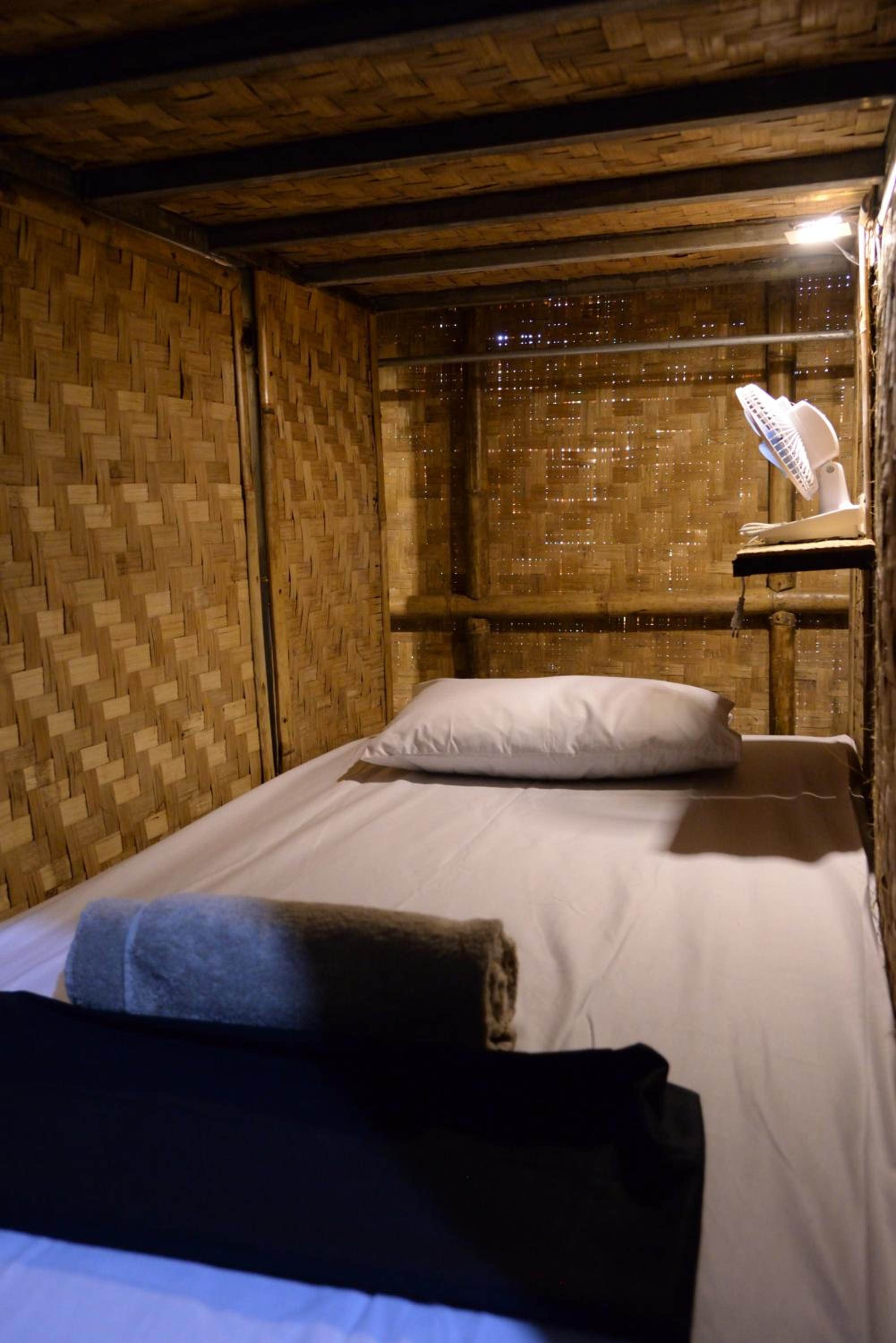 10-Bed Mixed Dormitory Room photo 1