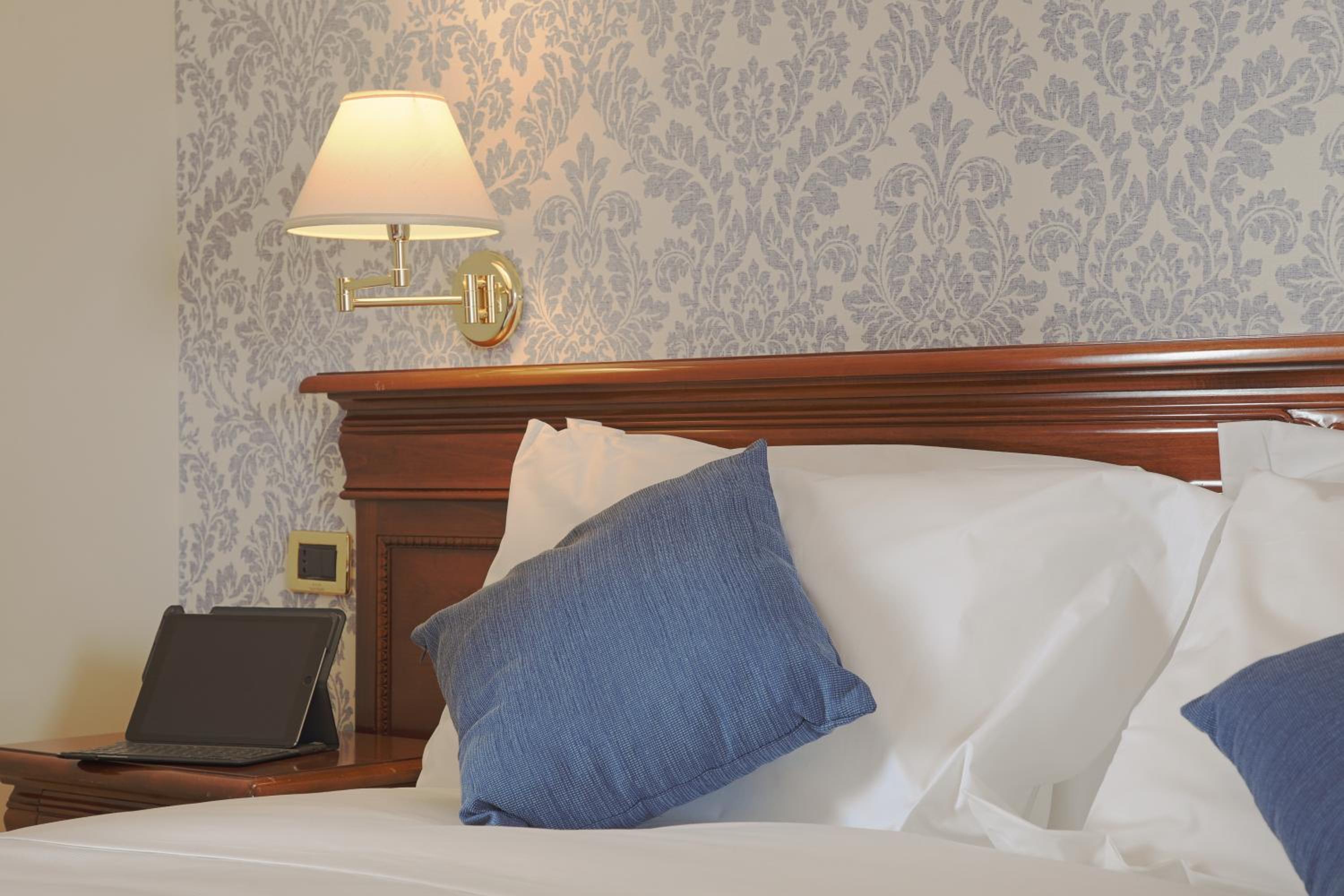 Classic Triple Room - Photo 6